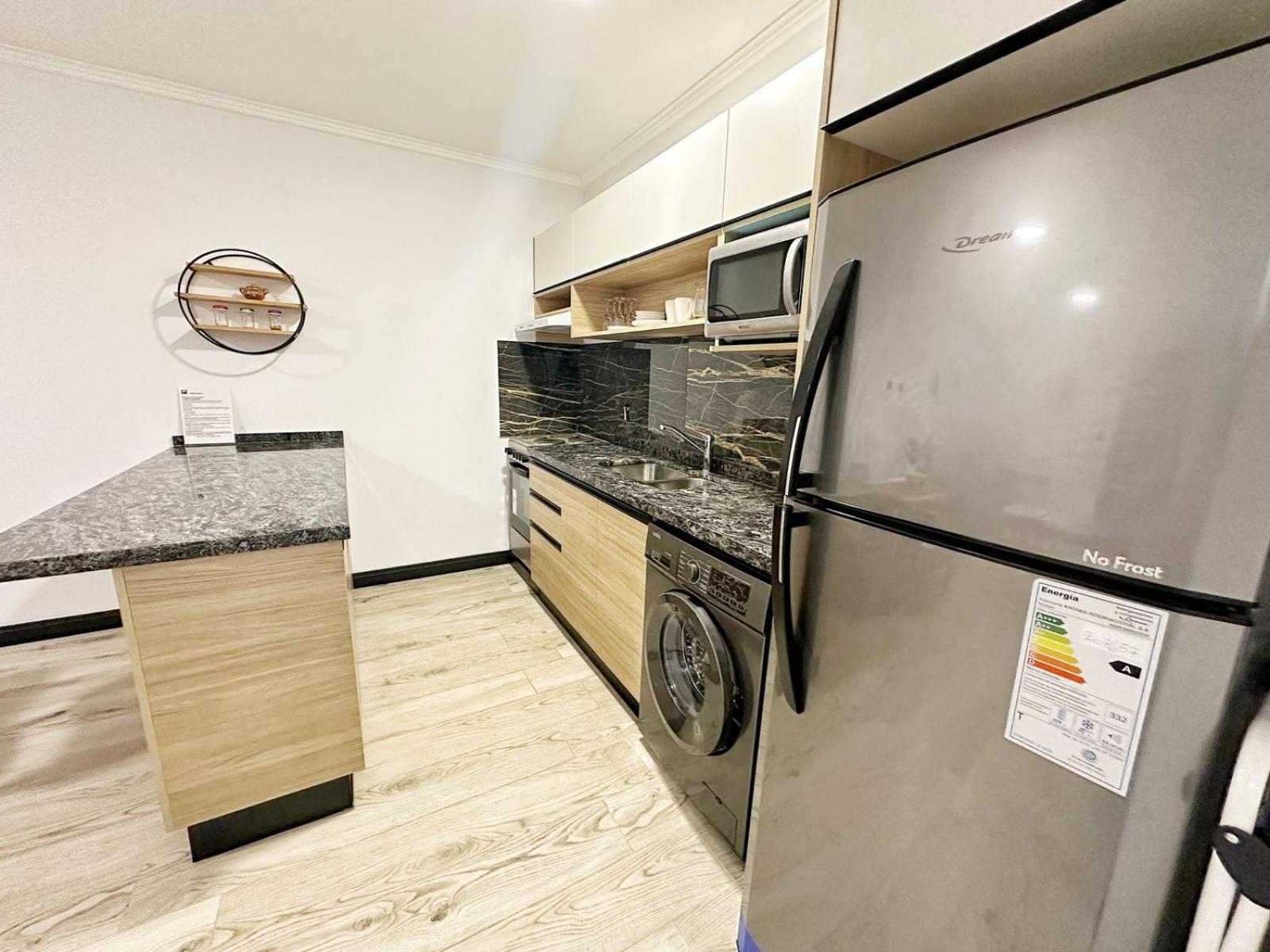 Constantino 6 Apartments