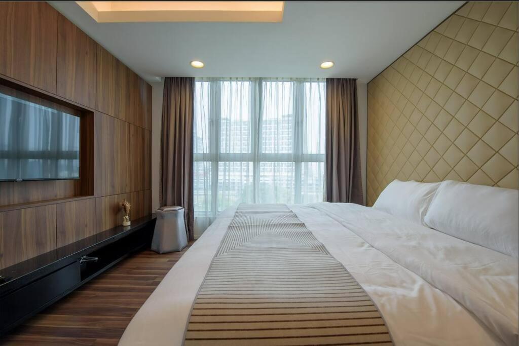 Minimalist Suites 2B2B Verve Suite Old Klang Road Midvalley