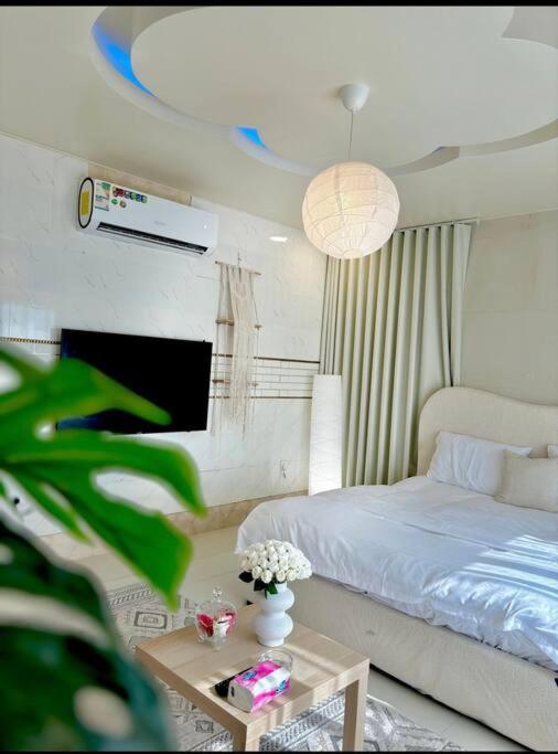 Luxurious studio for a beautiful and special night view 4