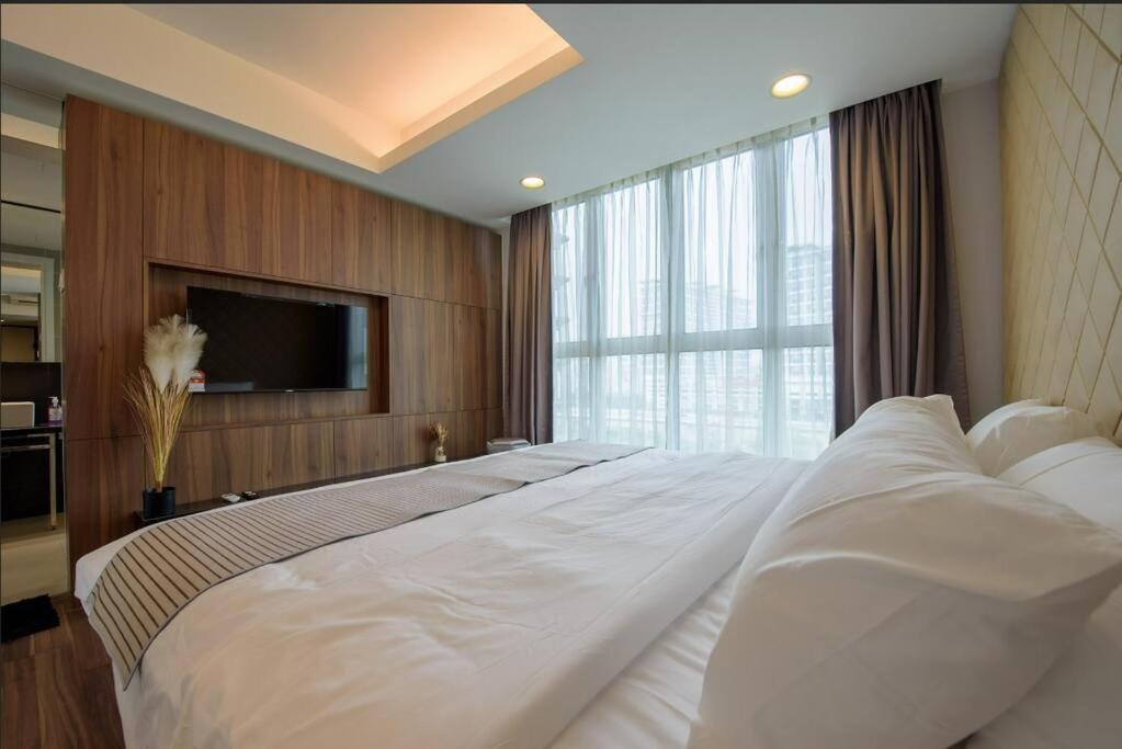 Minimalist Suites 2B2B Verve Suite Old Klang Road Midvalley