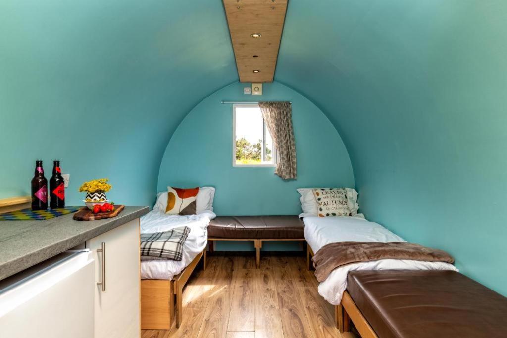 Ava Camping Pod view 4
