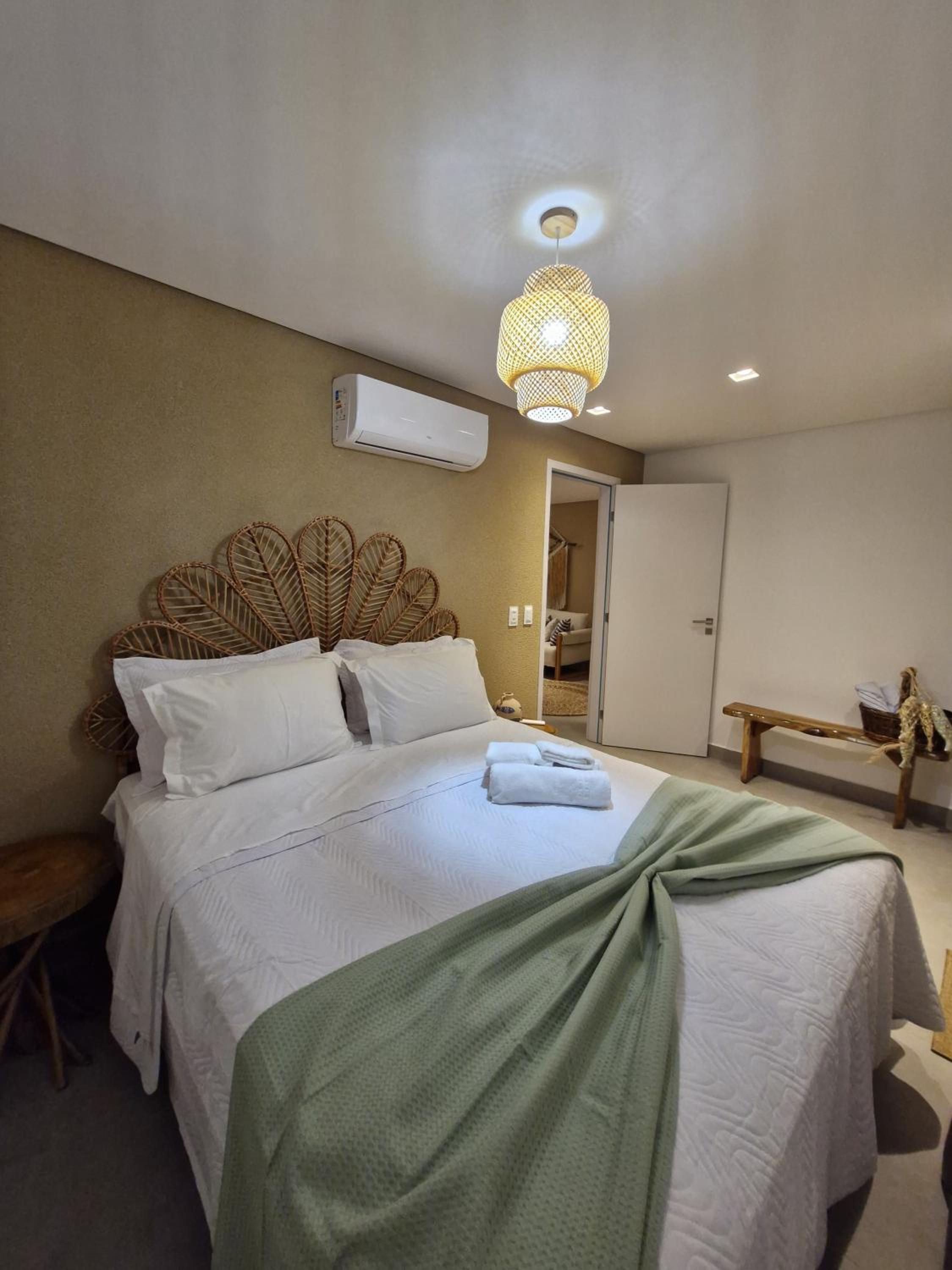 Casa Boho-Rota dos Milagres-Condomínio pé na areia
