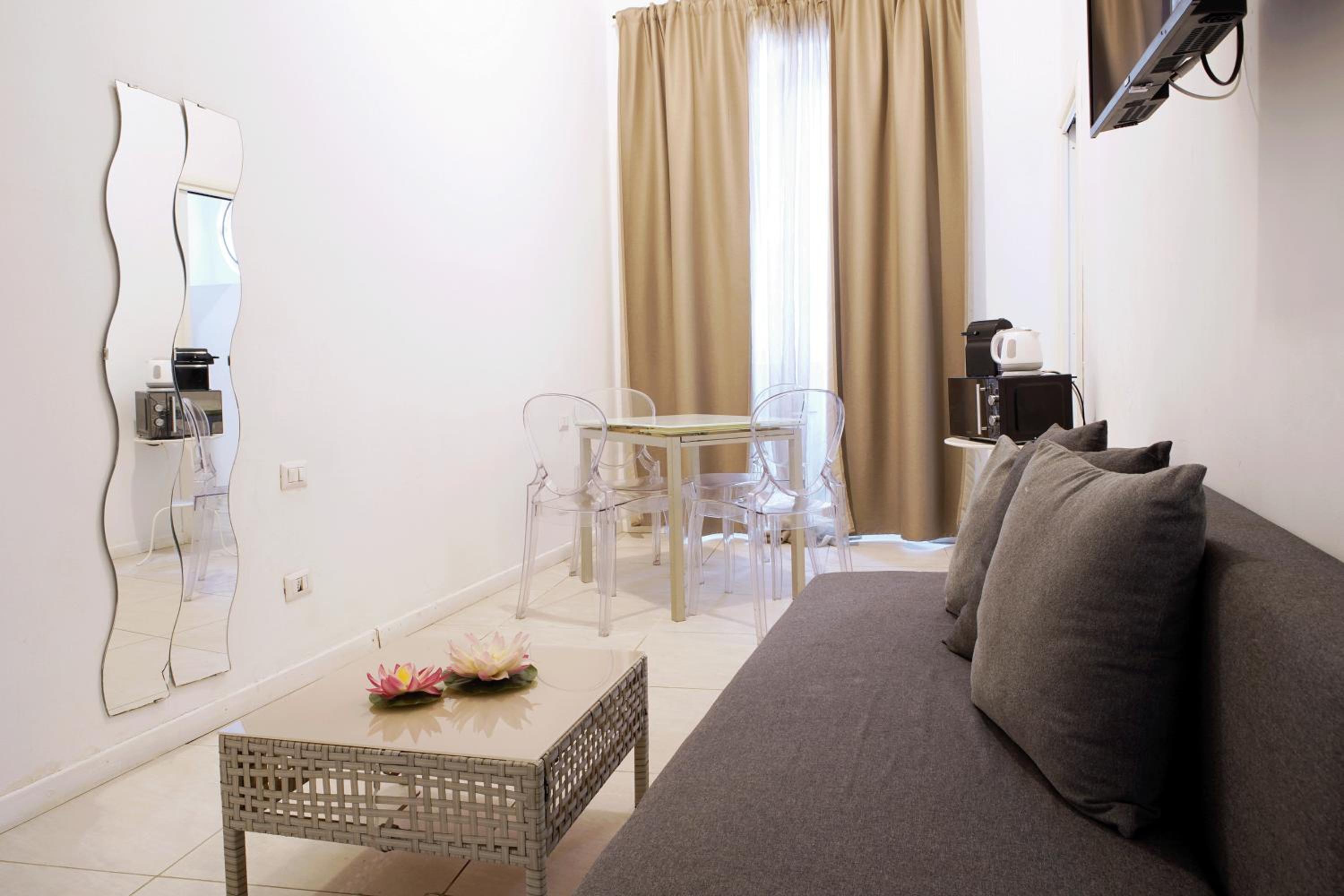 Smart Apartment Central Station