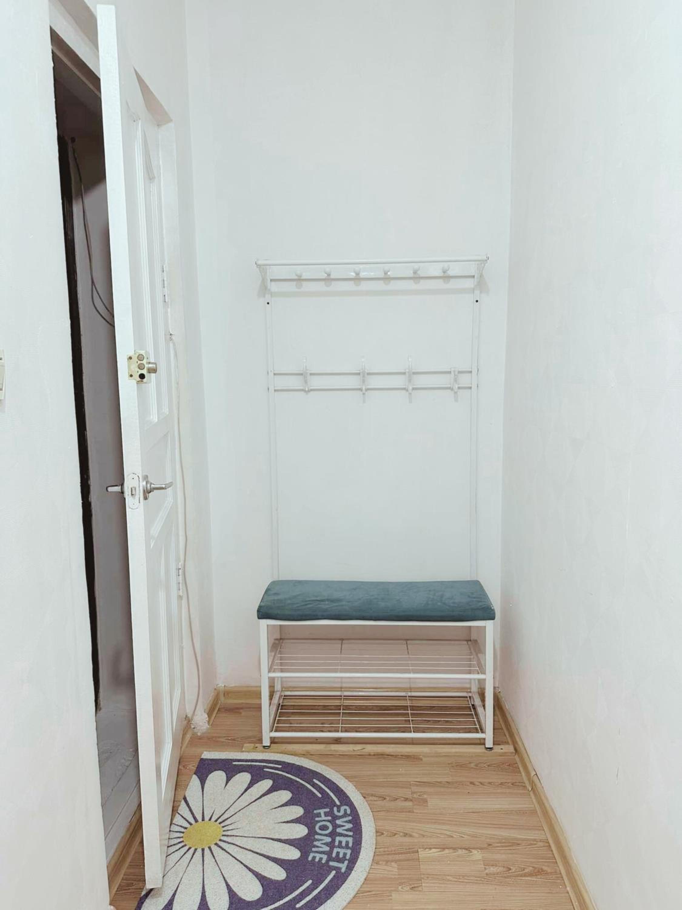 Urban Nomad view 5