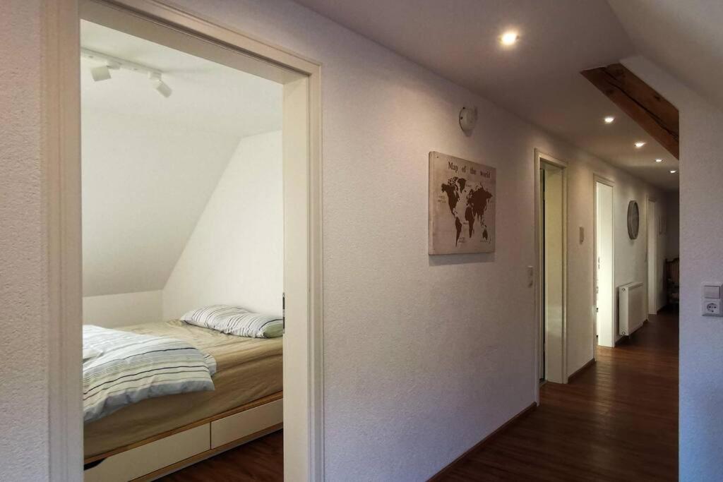 Exklusive Attika Wohnung mit 5 Zimmer nahe zur Schweiz