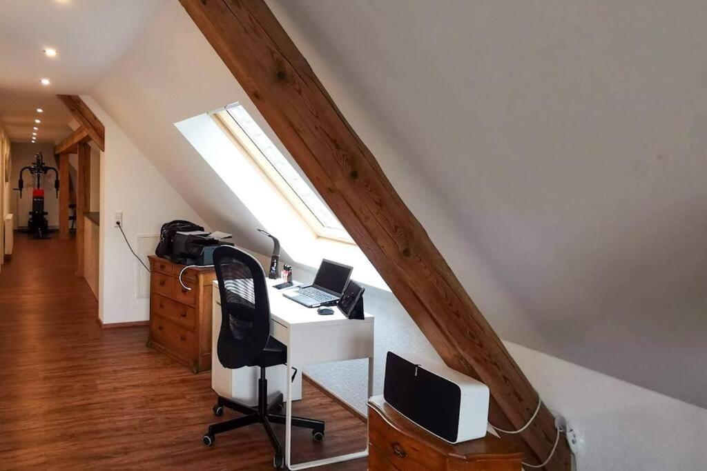 Exklusive Attika Wohnung mit 5 Zimmer nahe zur Schweiz