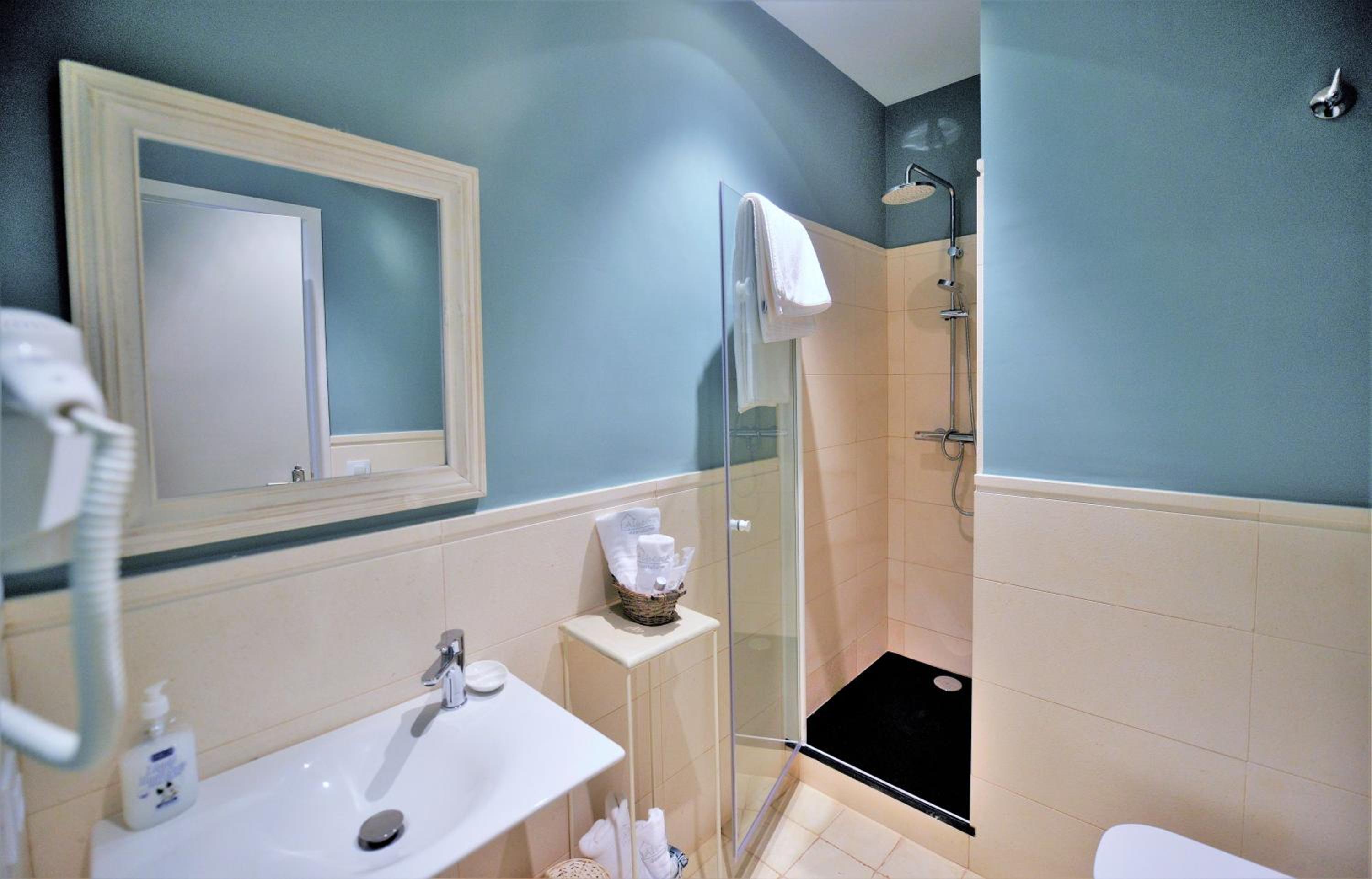 ApartaSuites Alberca Deluxe