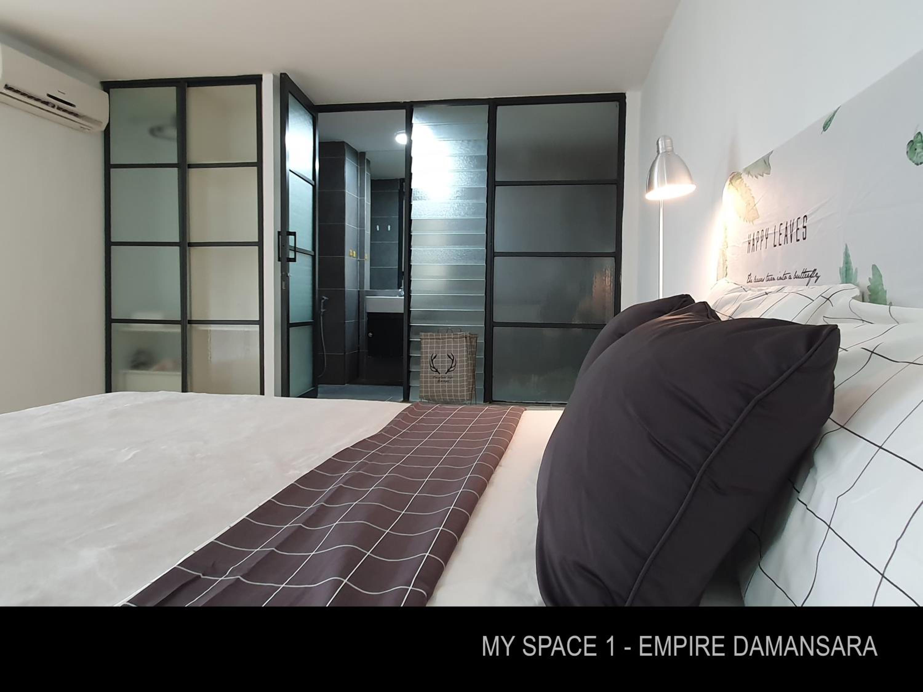My Space - Empire Damansara room with Netflix