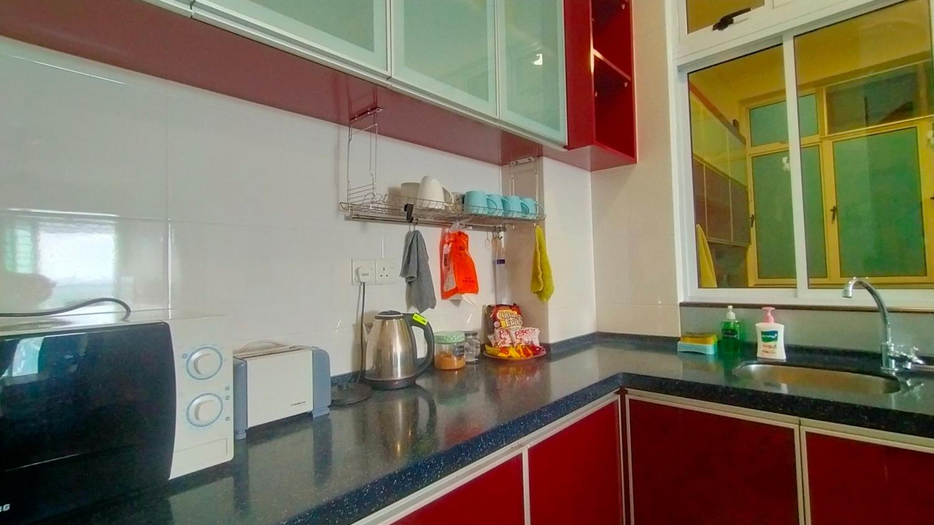 Apartment in central JB with sea view, city view, balcony, free WiFi and free parking