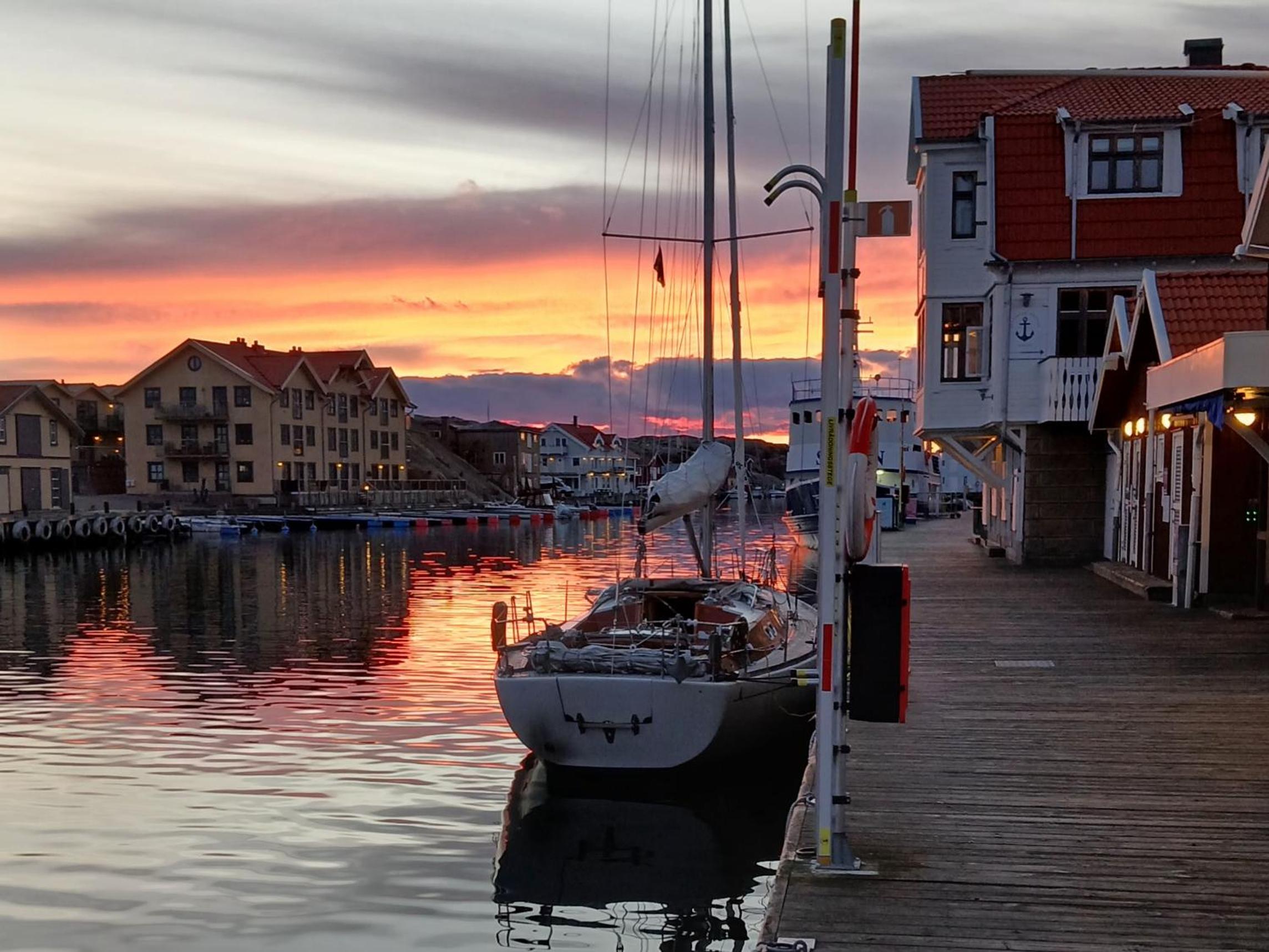 Stenrös Smögen Centralt, stora rum view 2