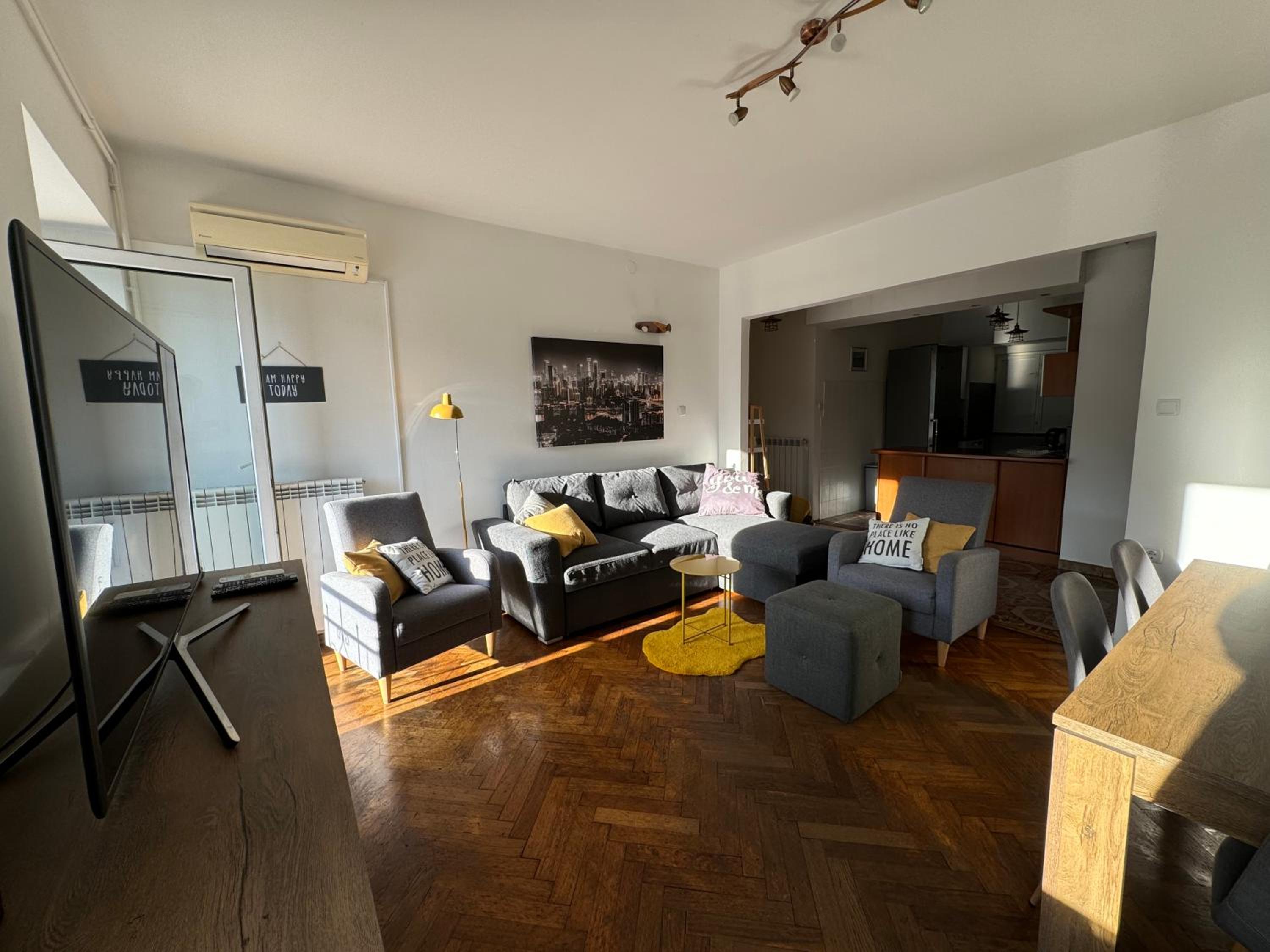 Apartment by the sea view 2