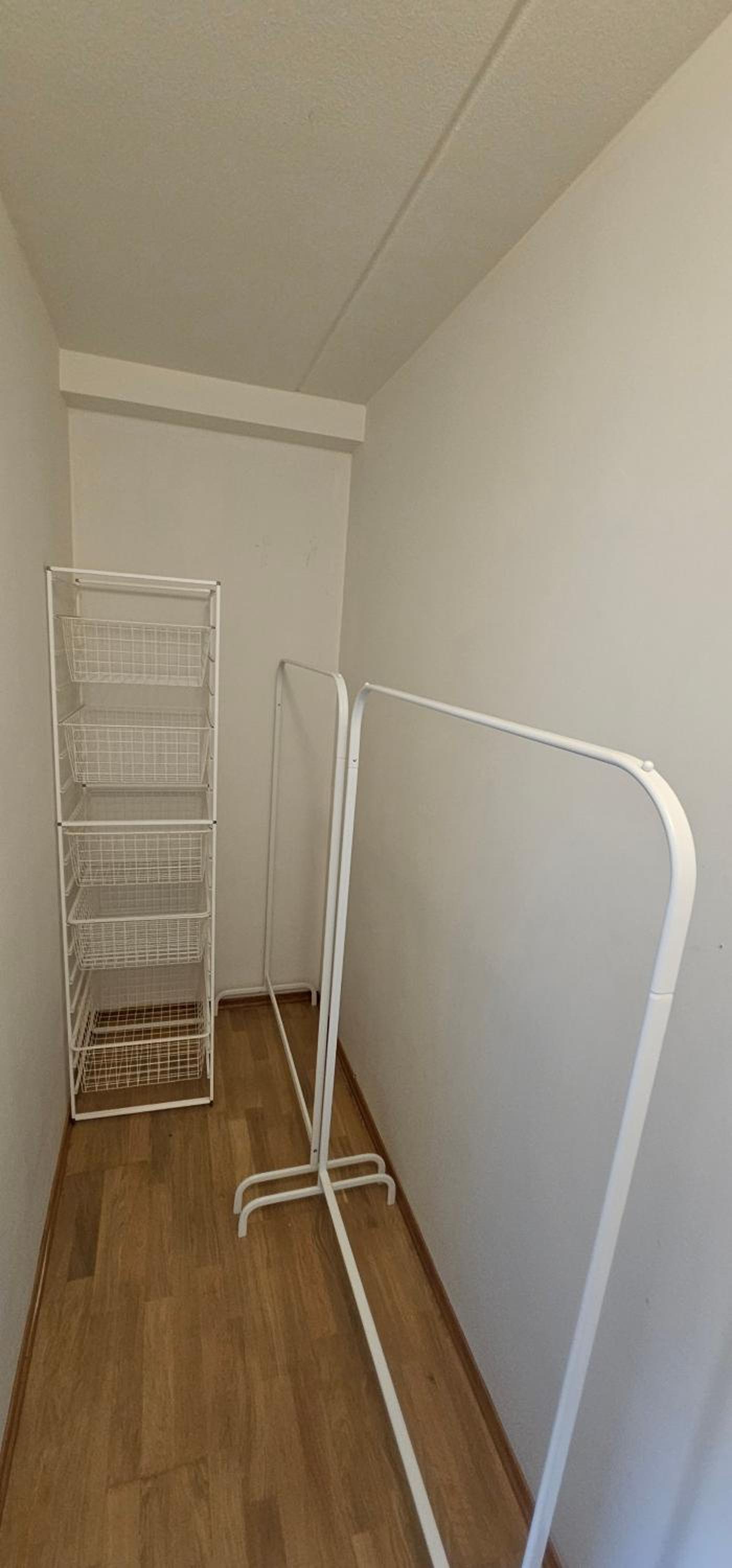 Central 4 bedrooom apartment view 5