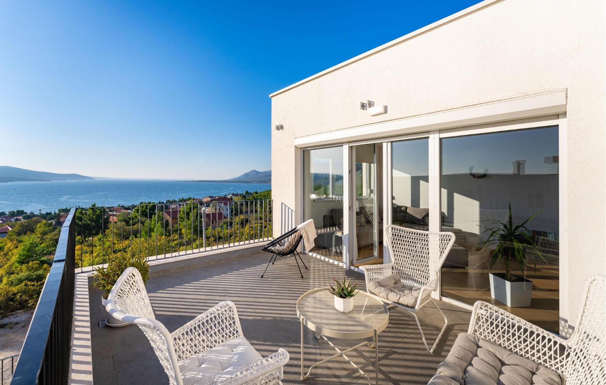 Beautiful Home In Rovanjska view 2