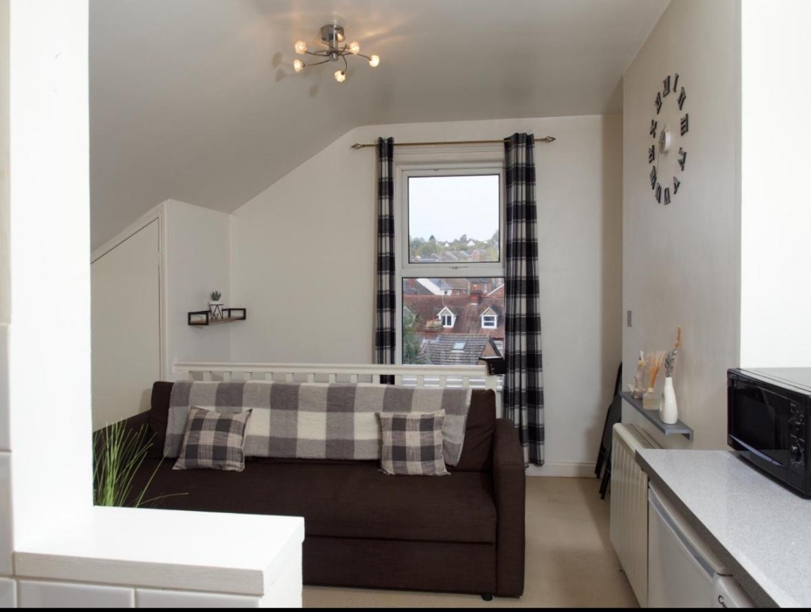 Royal Tunbridge Wells Vacations - High Brooms Suite - Property Image 9