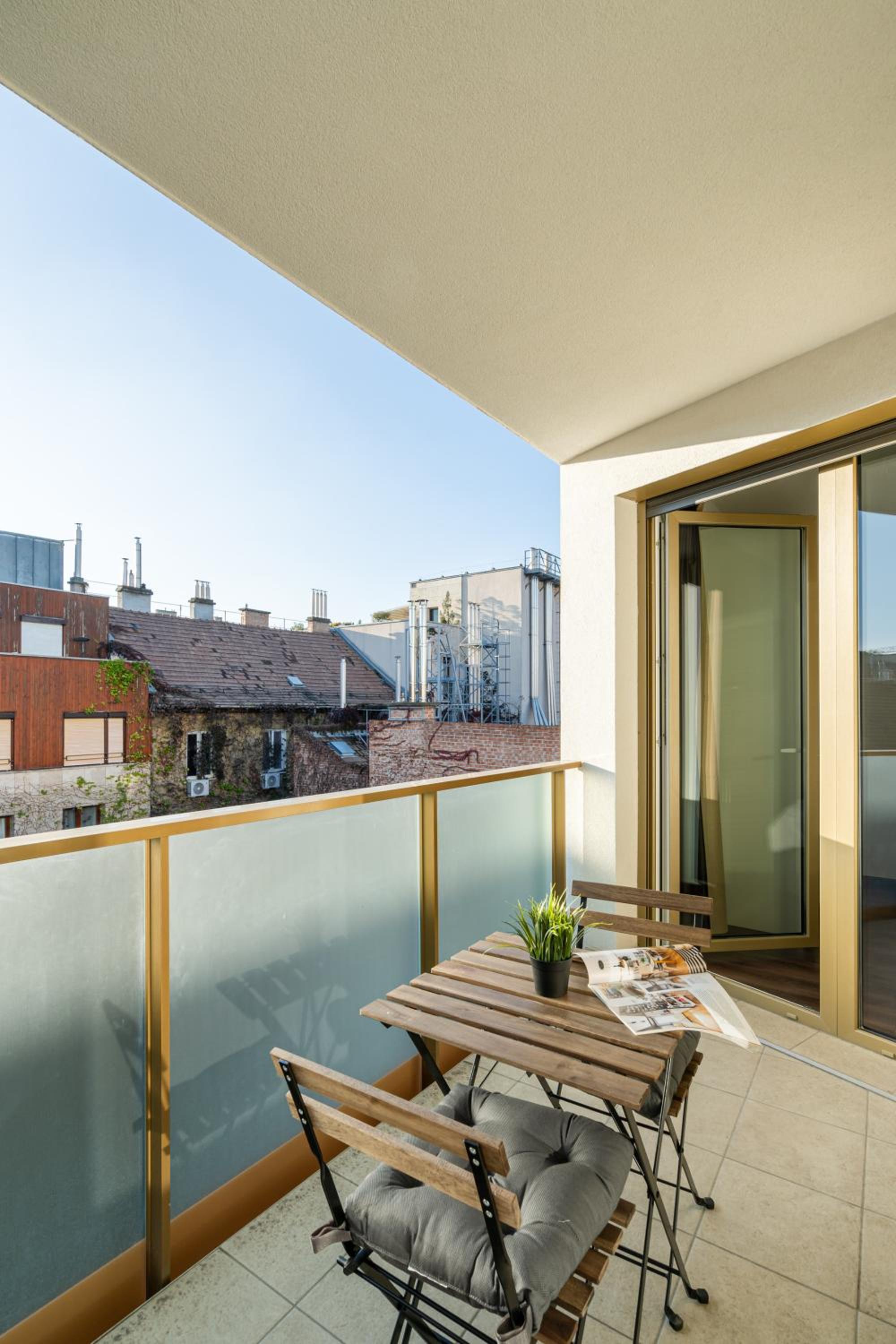 Aron Apartment