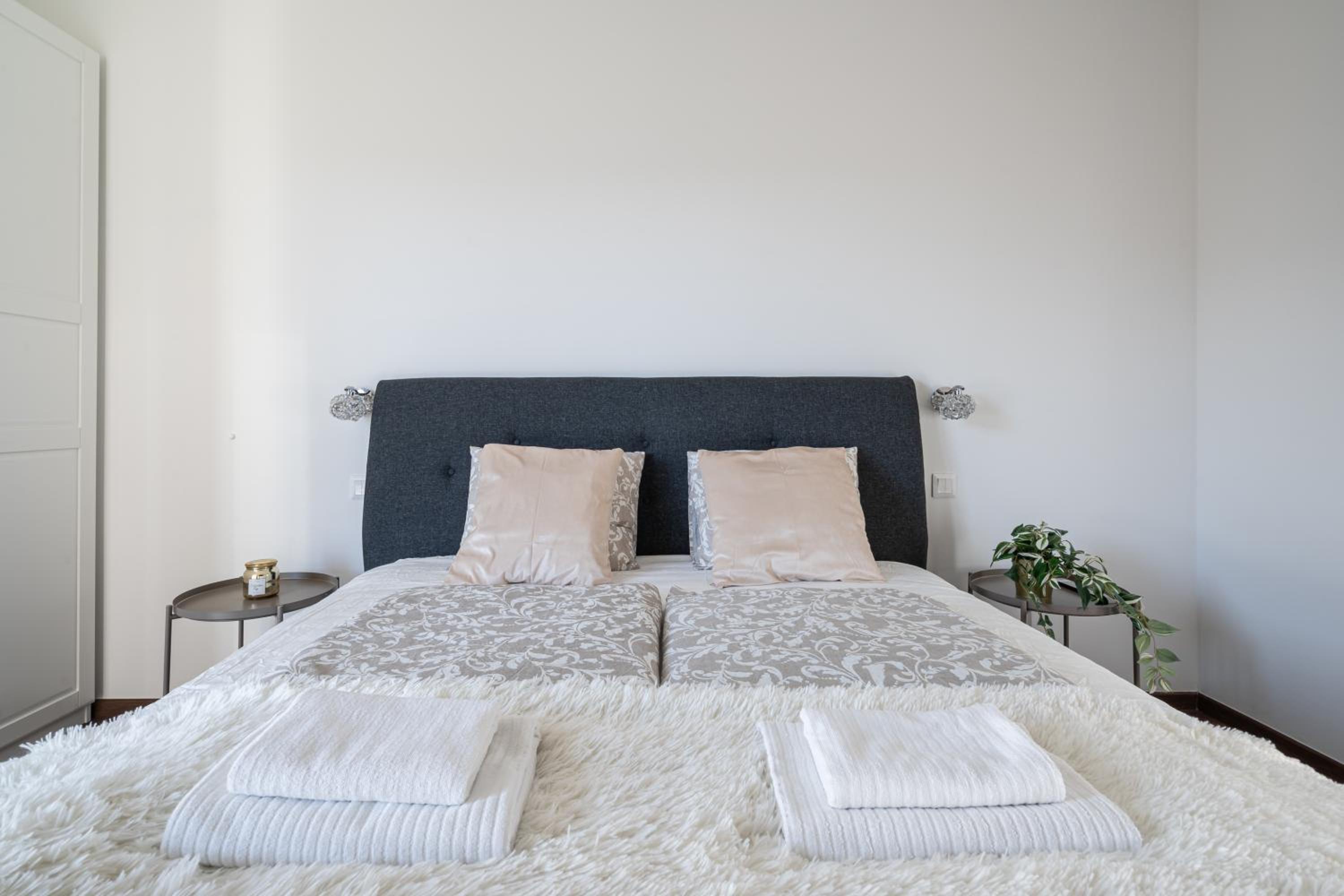 Aron Apartment