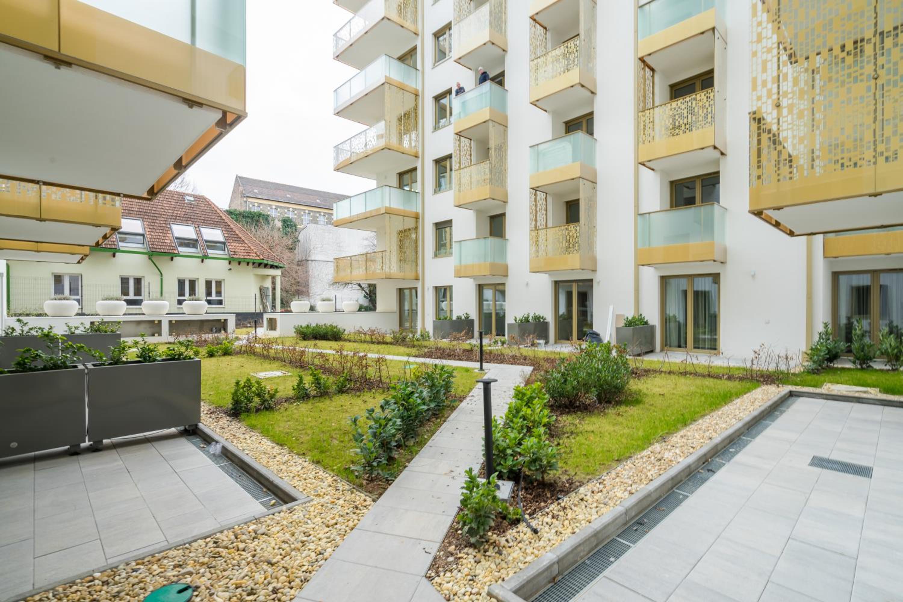 Aron Apartment