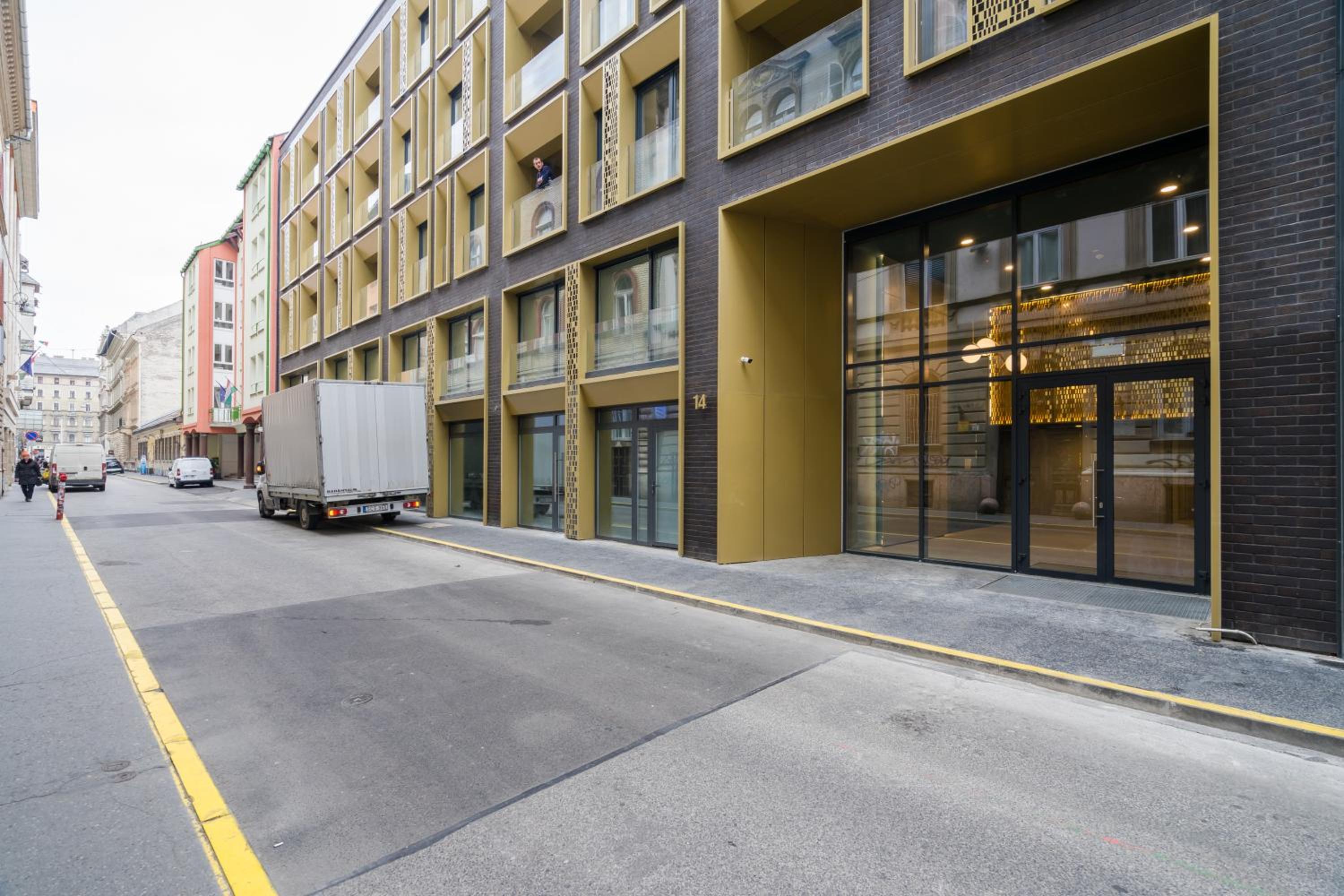 Aron Apartment