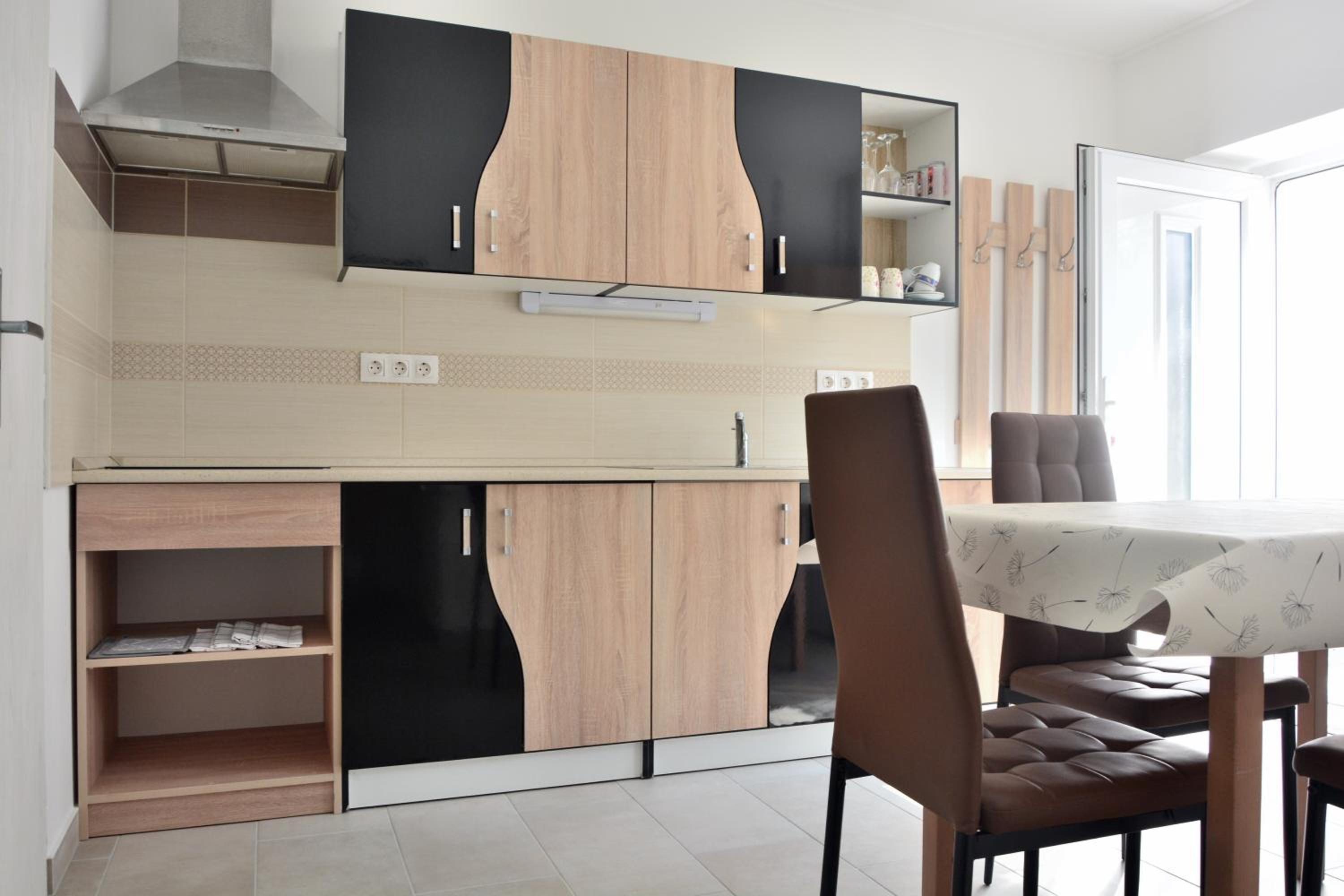 Csenár Apartman Hegykő view 3