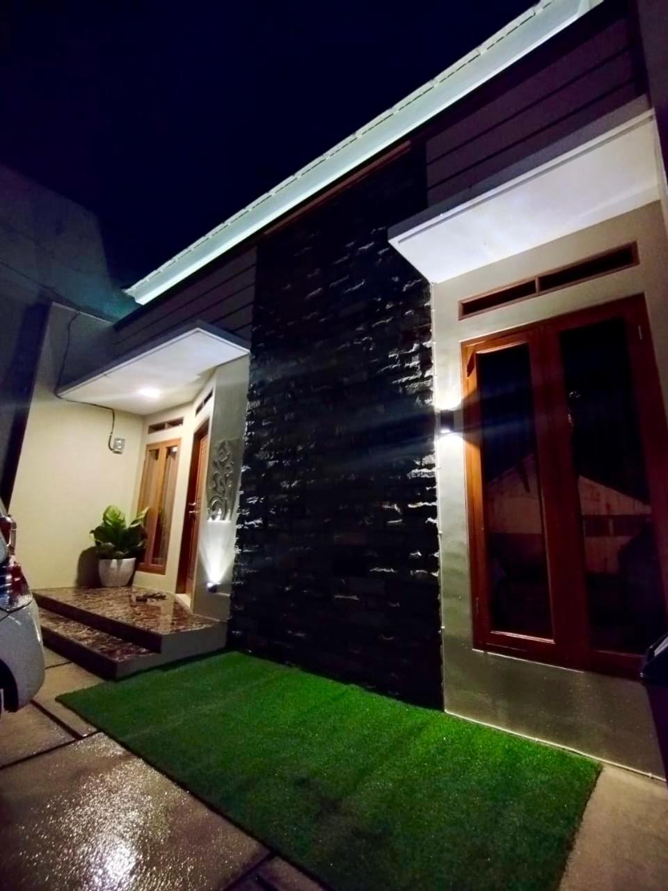 Blezz Villa Nirwana Tasik view 4