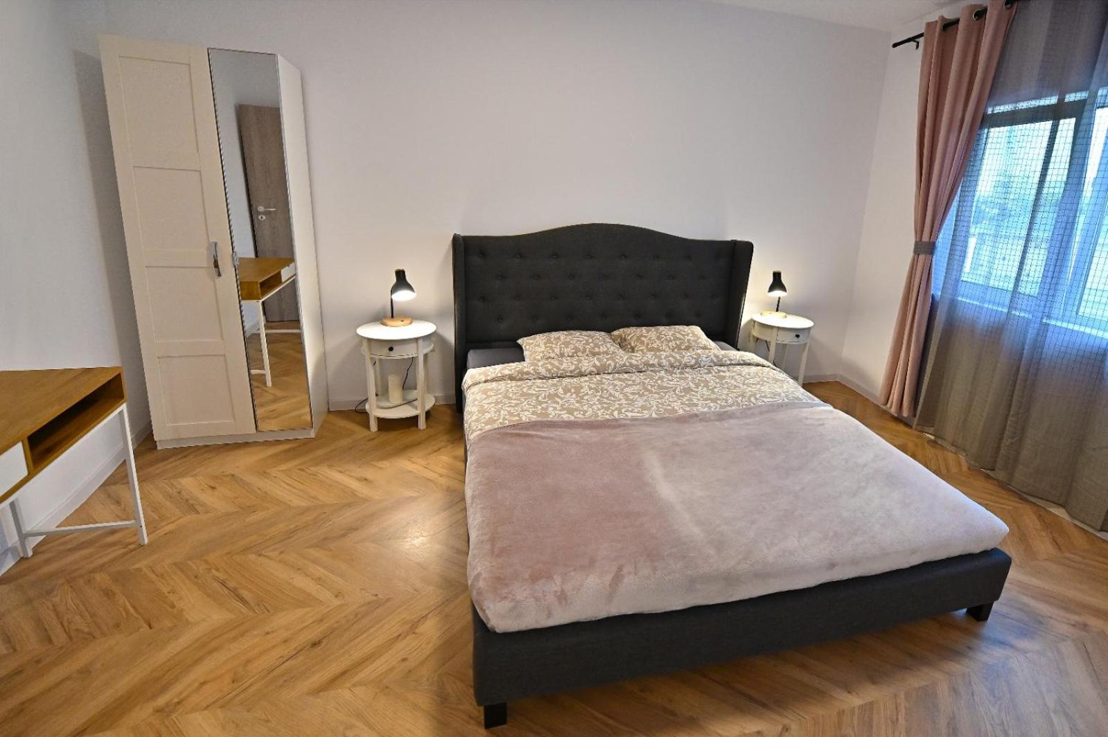 Adora Studio view 5