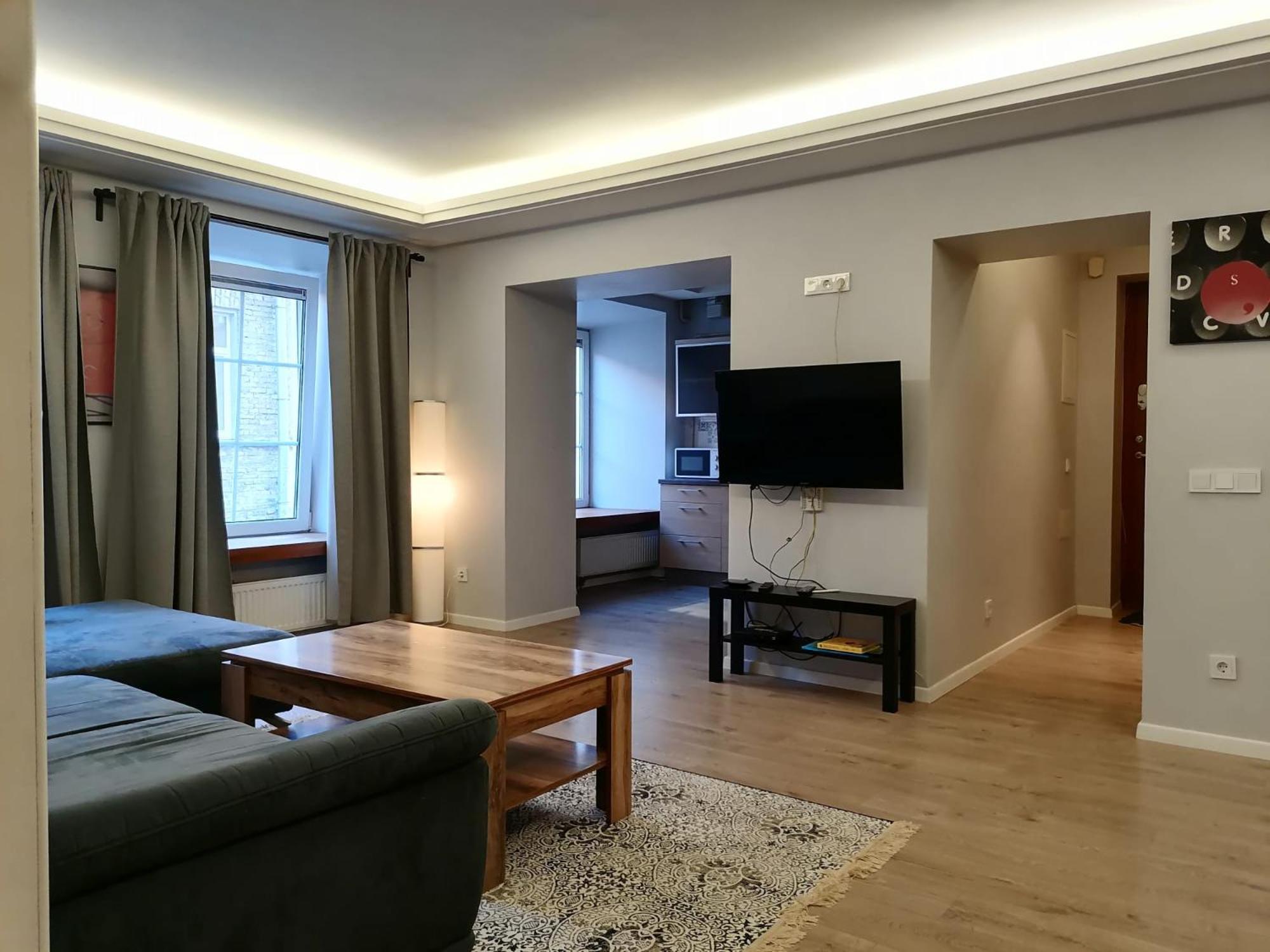Baron's Old Town Apartment