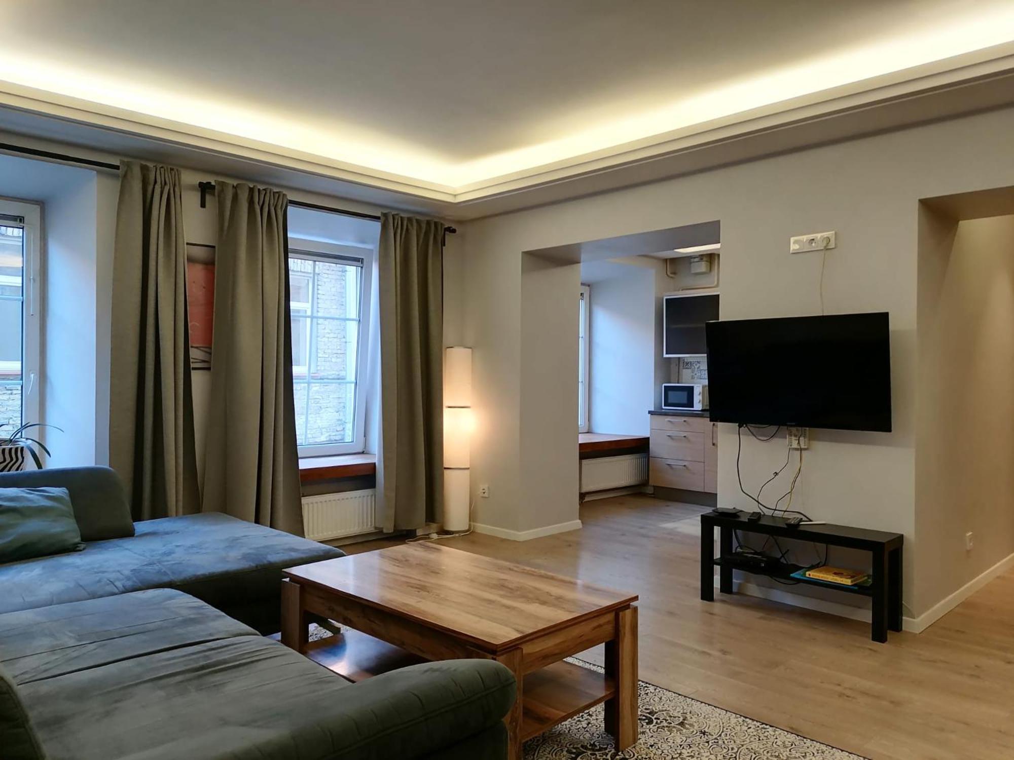 Baron's Old Town Apartment