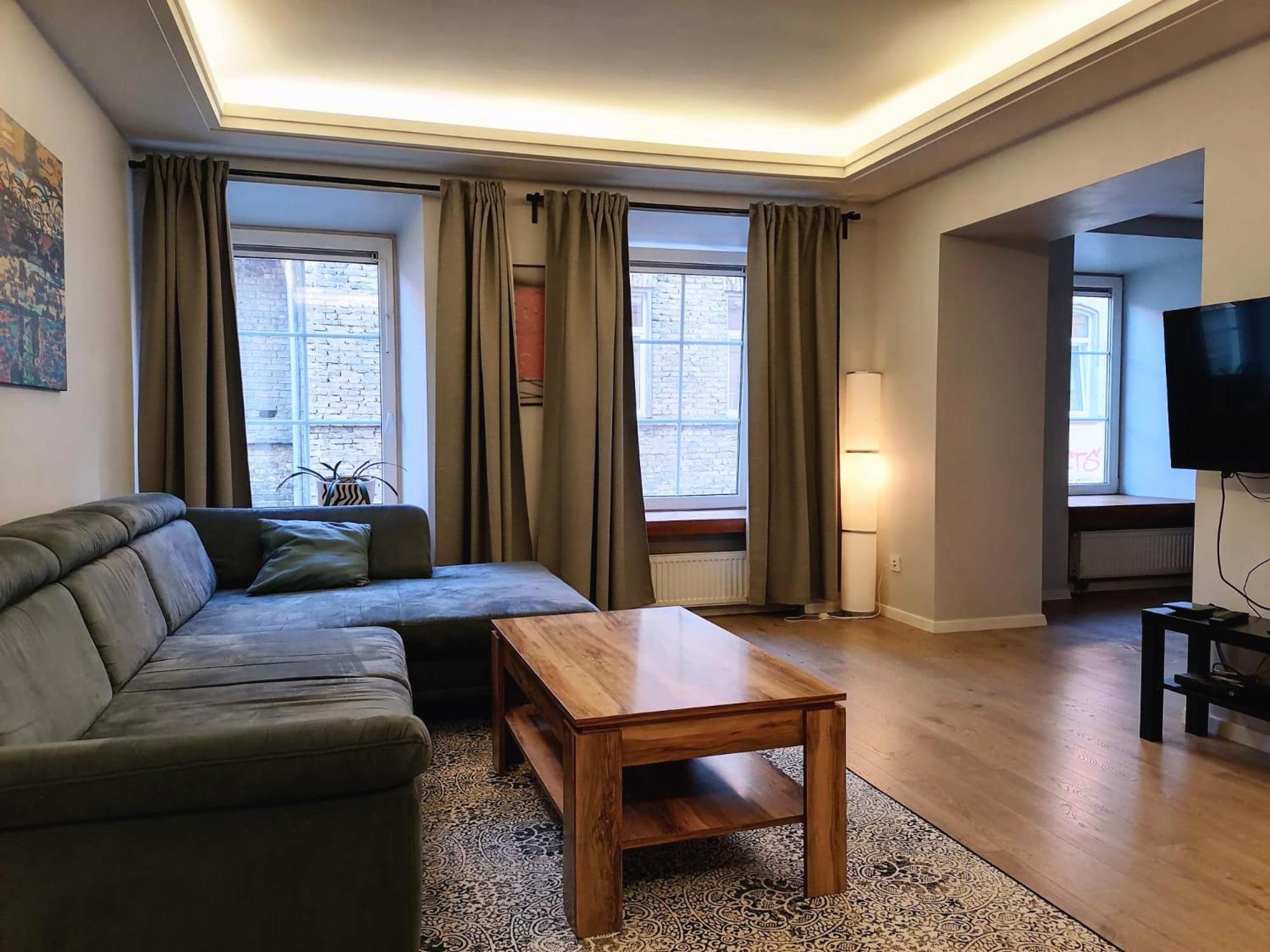 Baron's Old Town Apartment