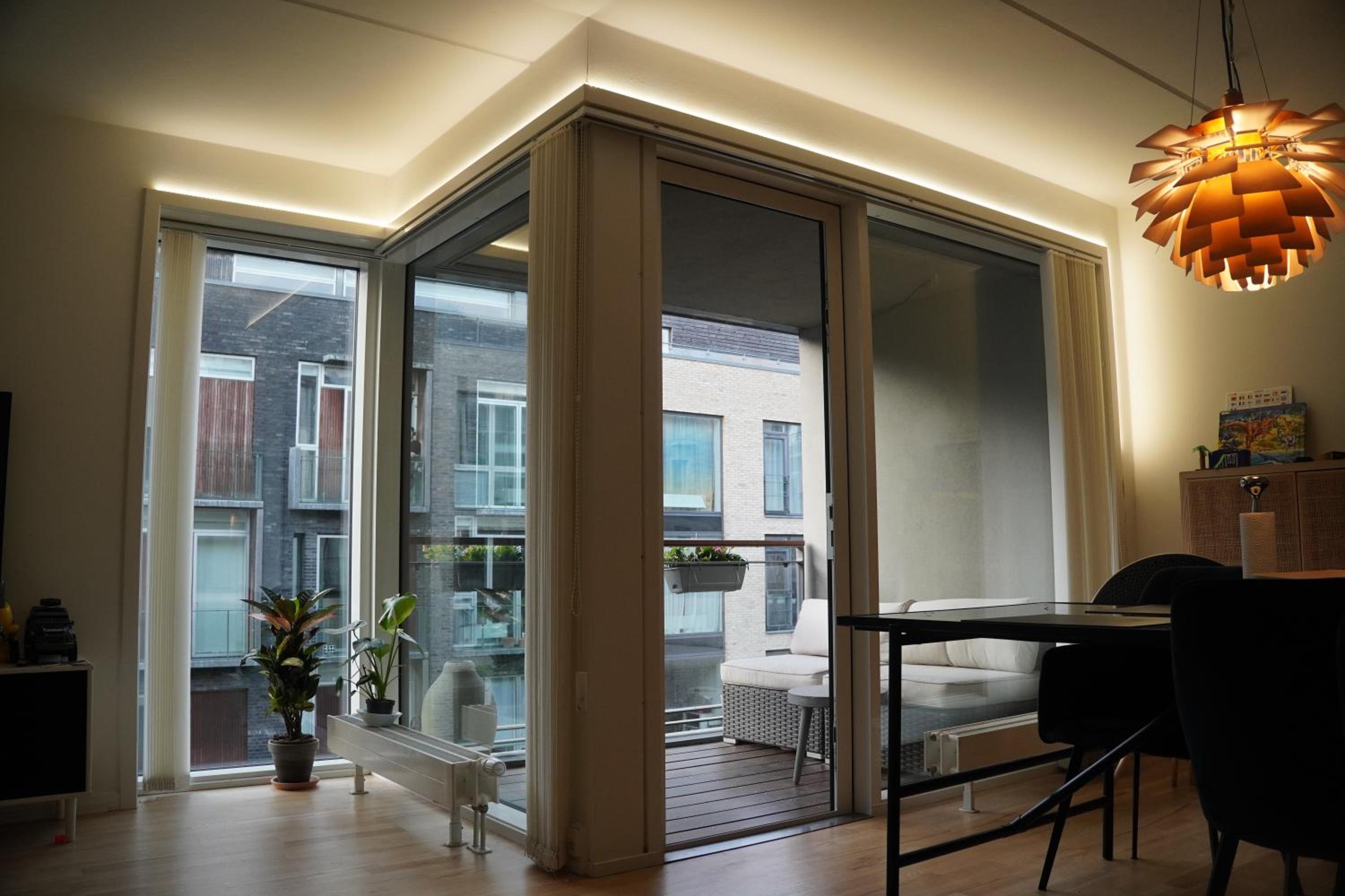 Apartment with canal view