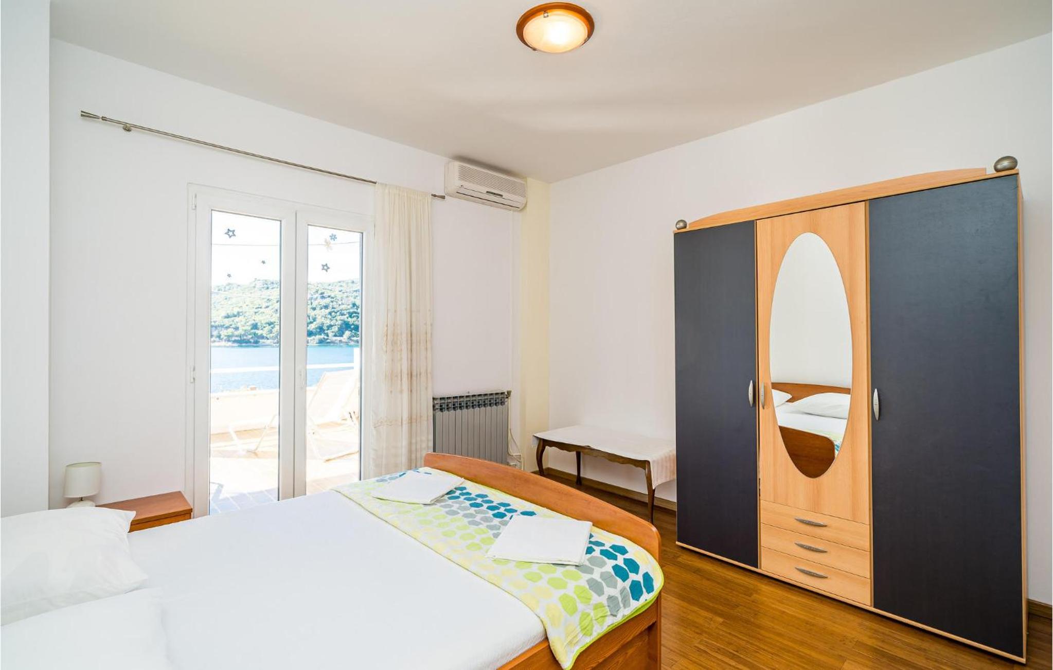 Cozy Apartment In Zaton Mali With Wifi