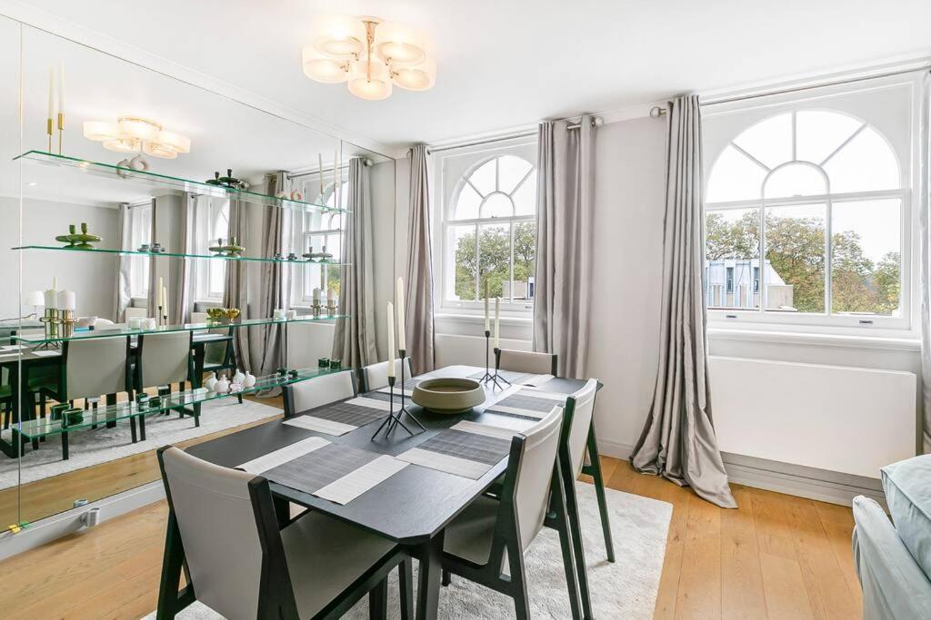 Penthouse Overlooking Hyde Park