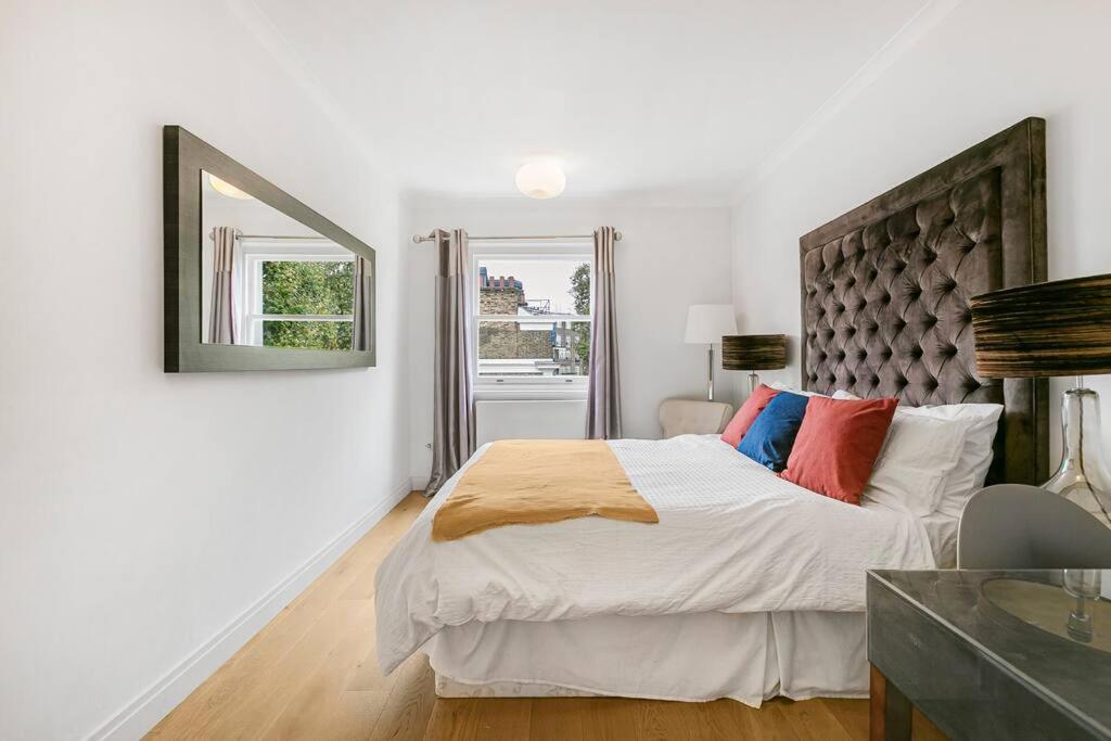 Penthouse Overlooking Hyde Park