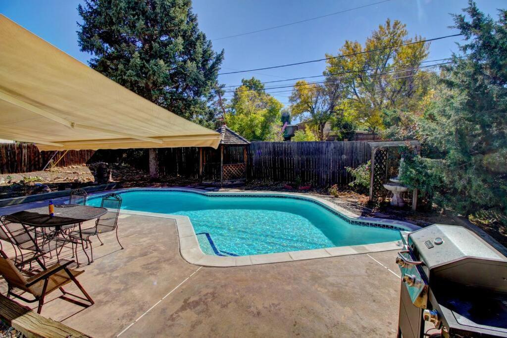 Hot Tub Cottage, Poolside Oasis, Centralized Location, We're friends now! view 3