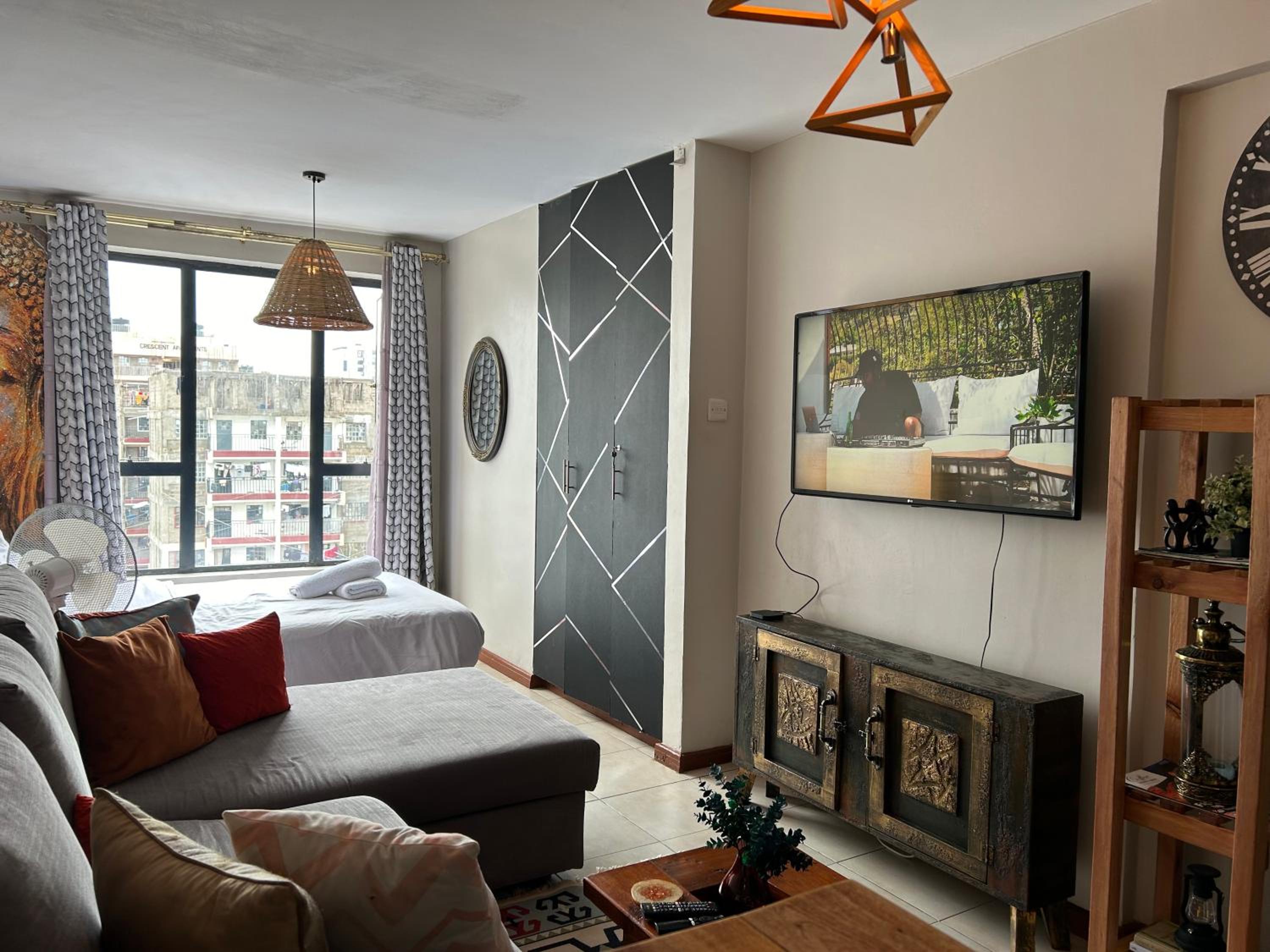 Zen, Warm and Cozy Studio- Self check-In view 4