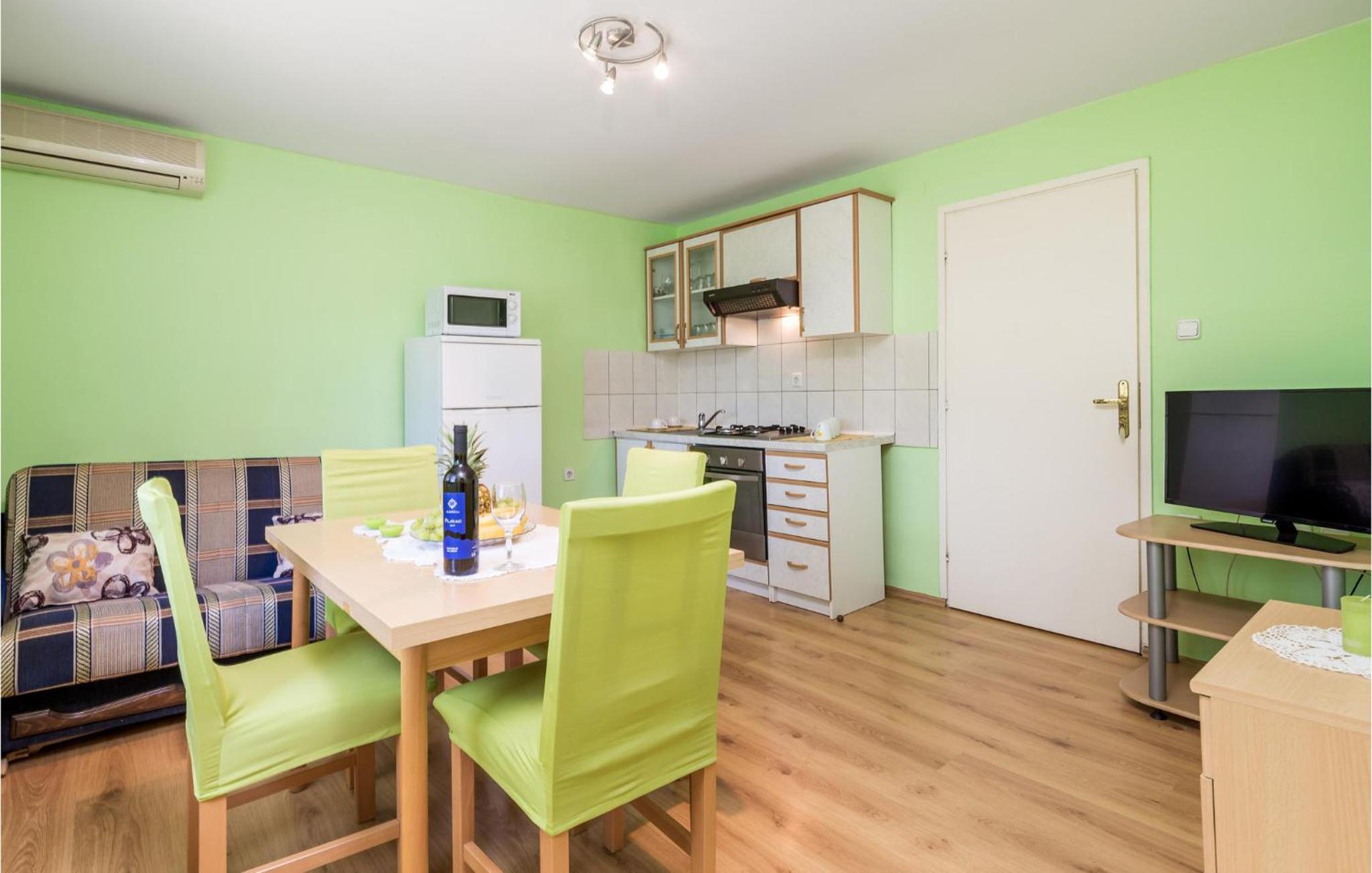 Amazing Apartment In Otocac With House A Panoramic View view 3