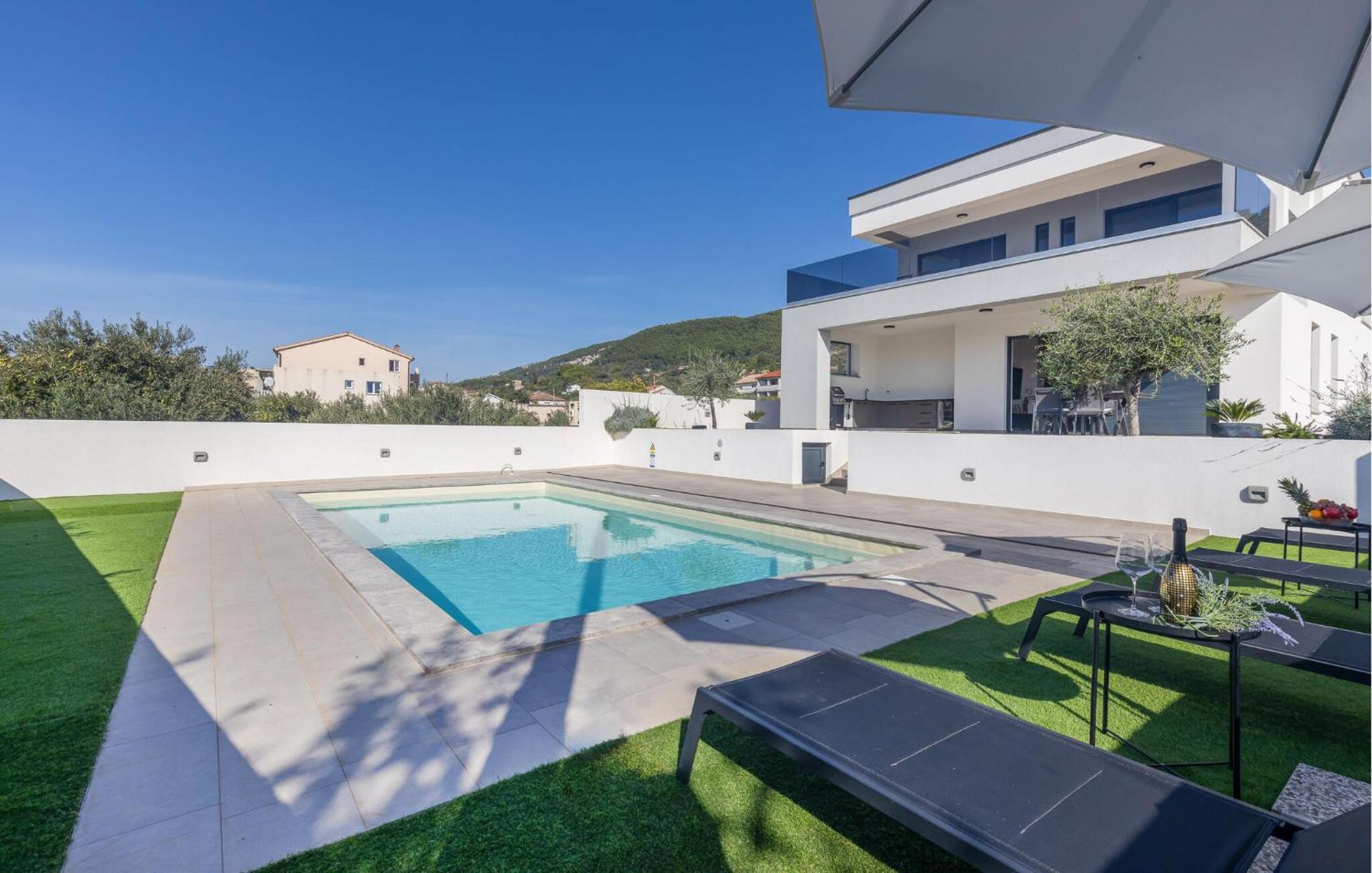Awesome Home In Banjol view 2