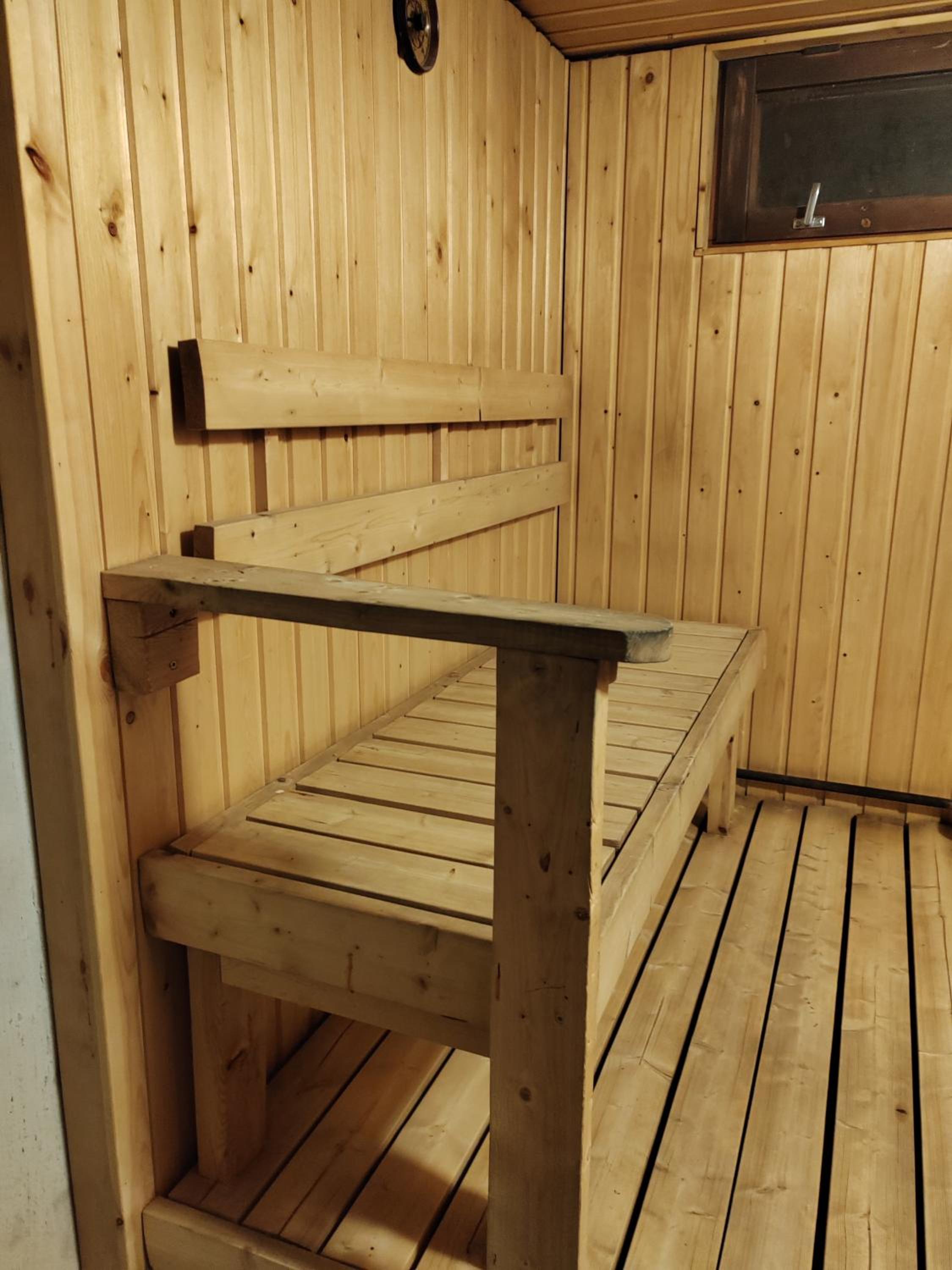 Aurora Cabin