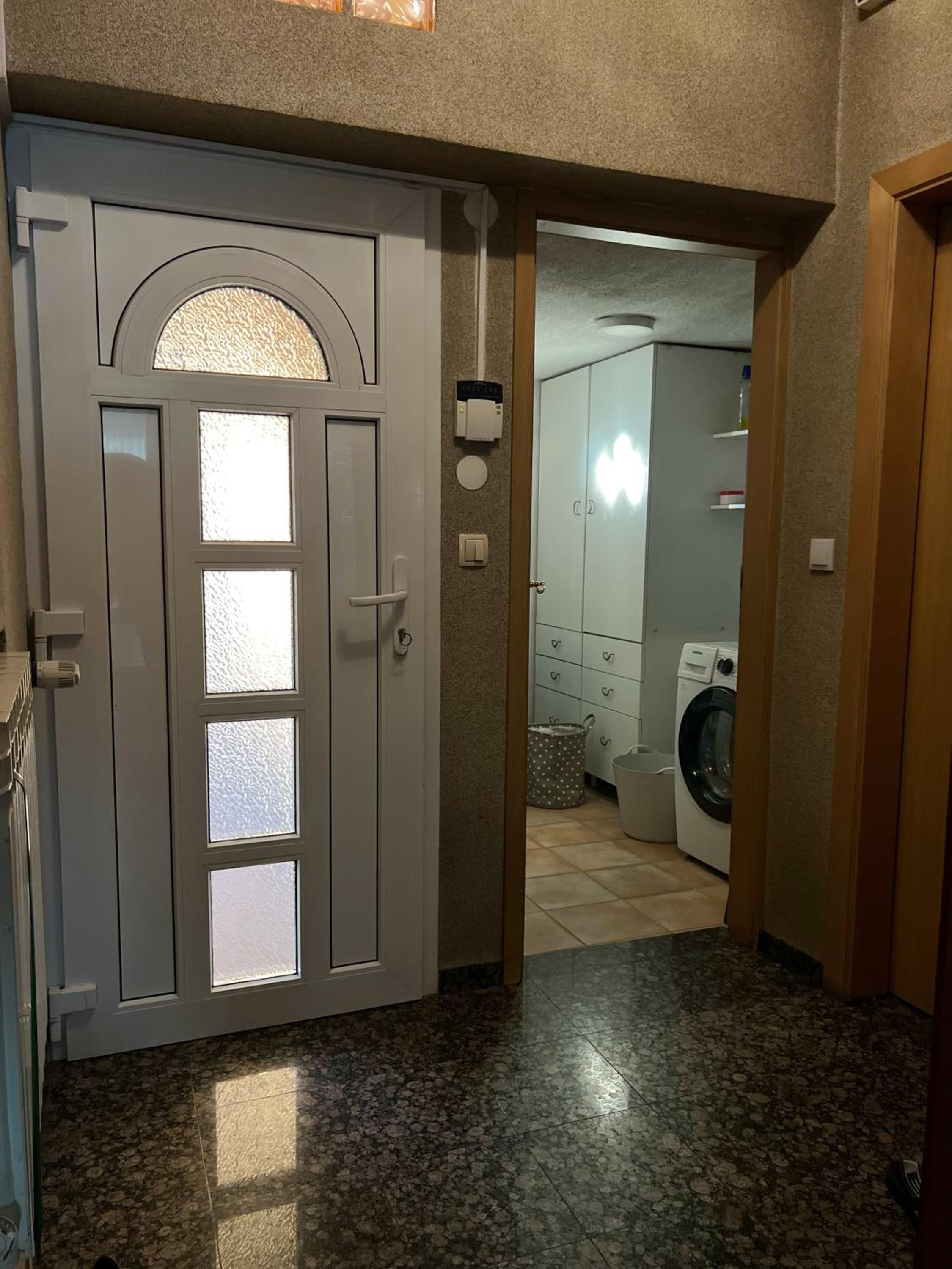 Pejton apartment house