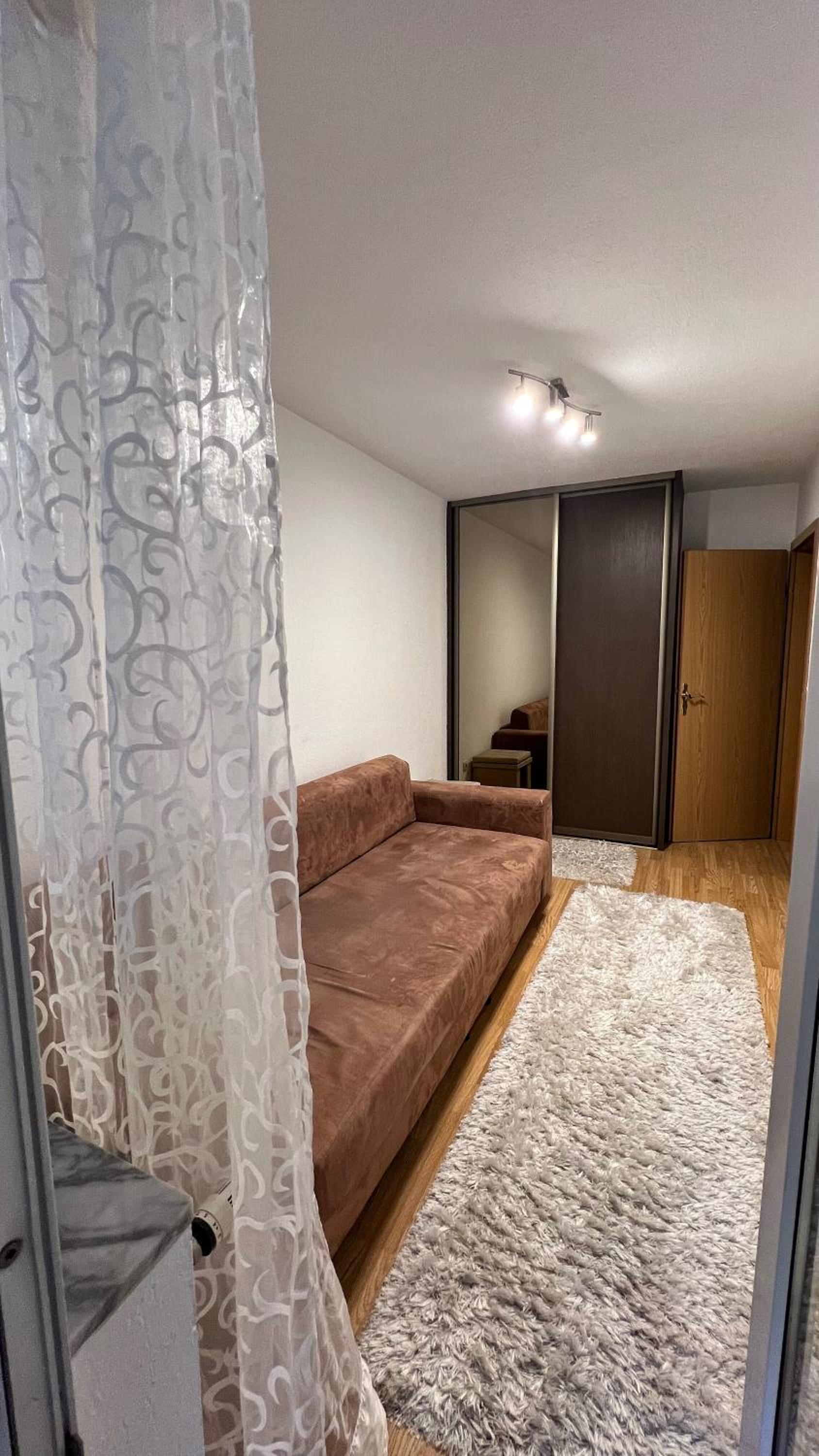Pejton apartment house