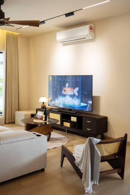 The Grove Cottage - Johor Bahru