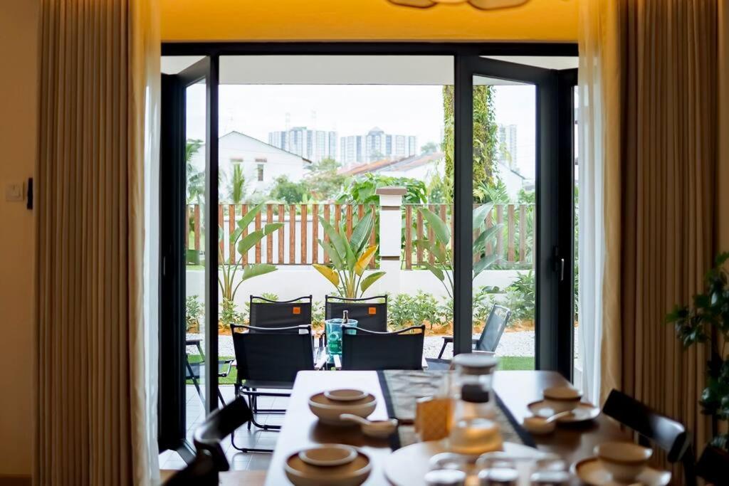 The Grove Cottage - Johor Bahru
