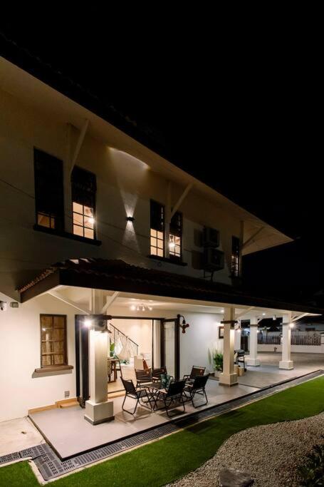 The Grove Cottage - Johor Bahru