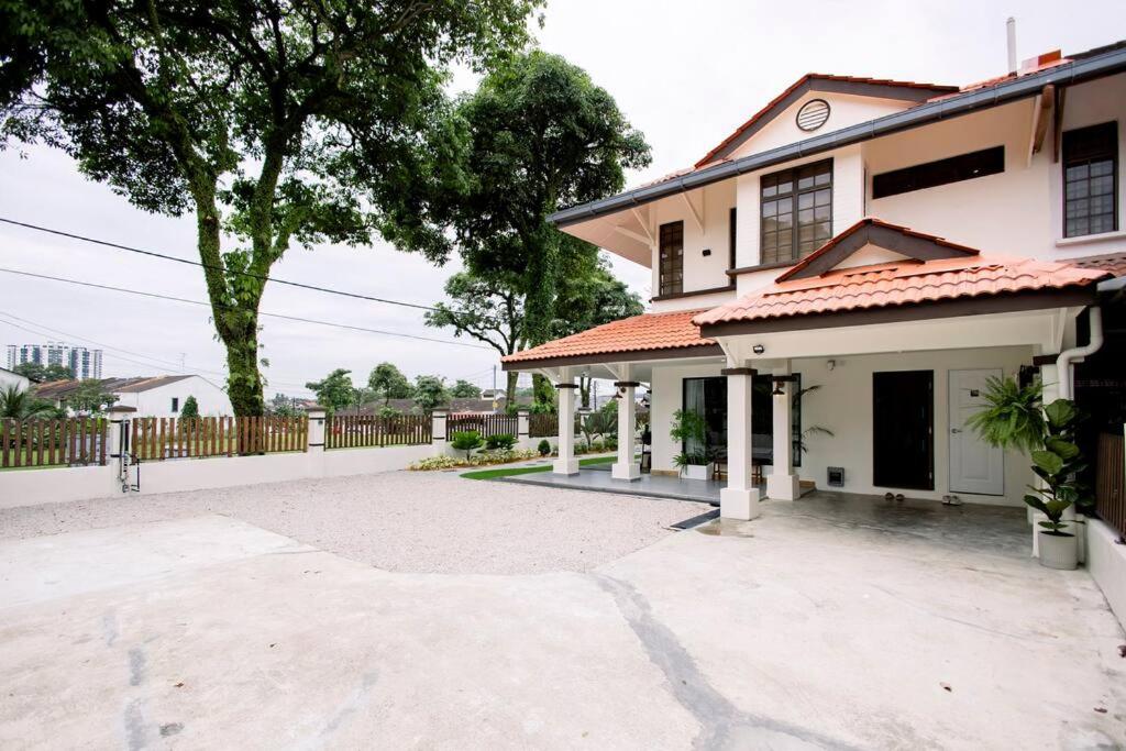 The Grove Cottage - Johor Bahru