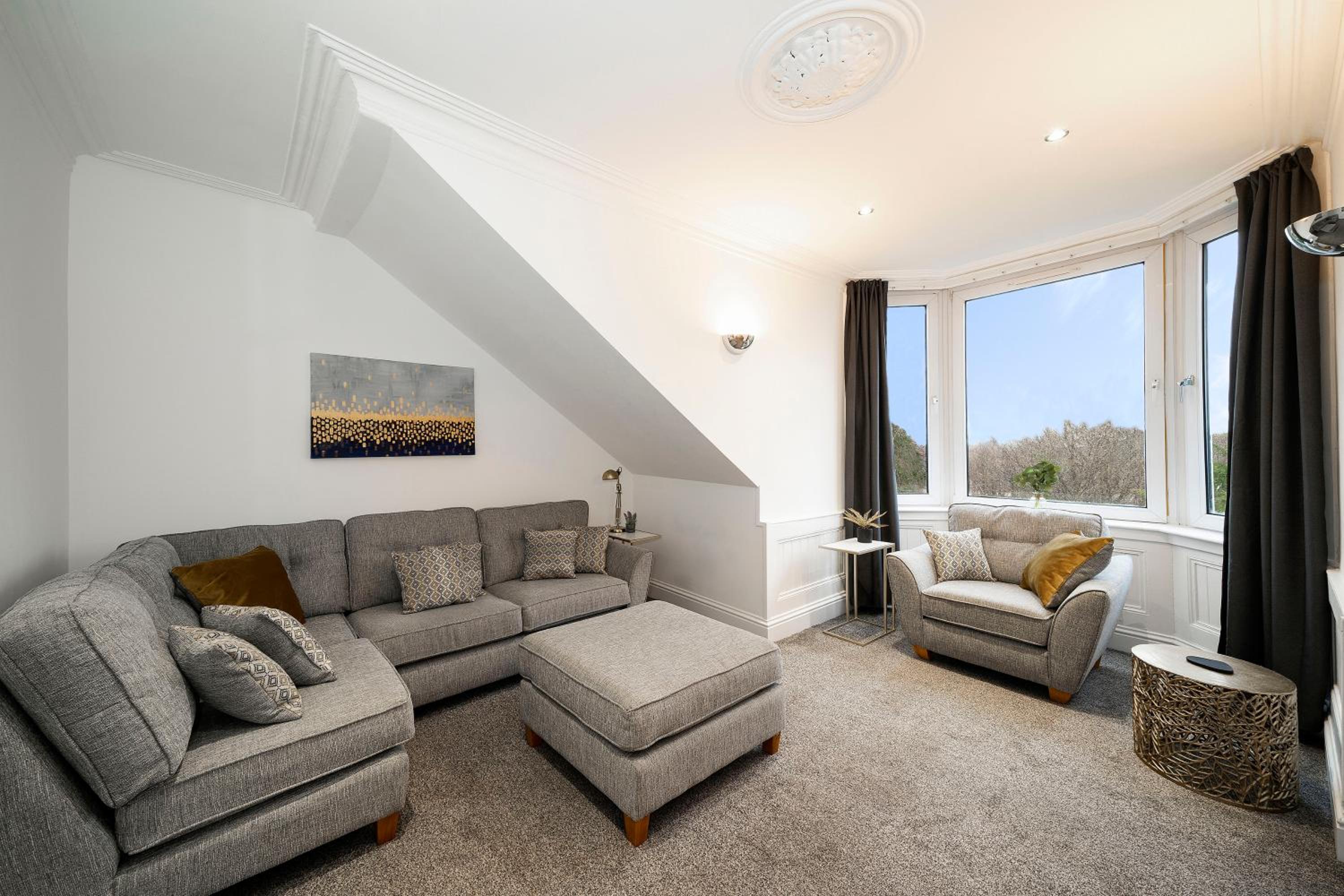 Cross Road Cosy Apartment view 4
