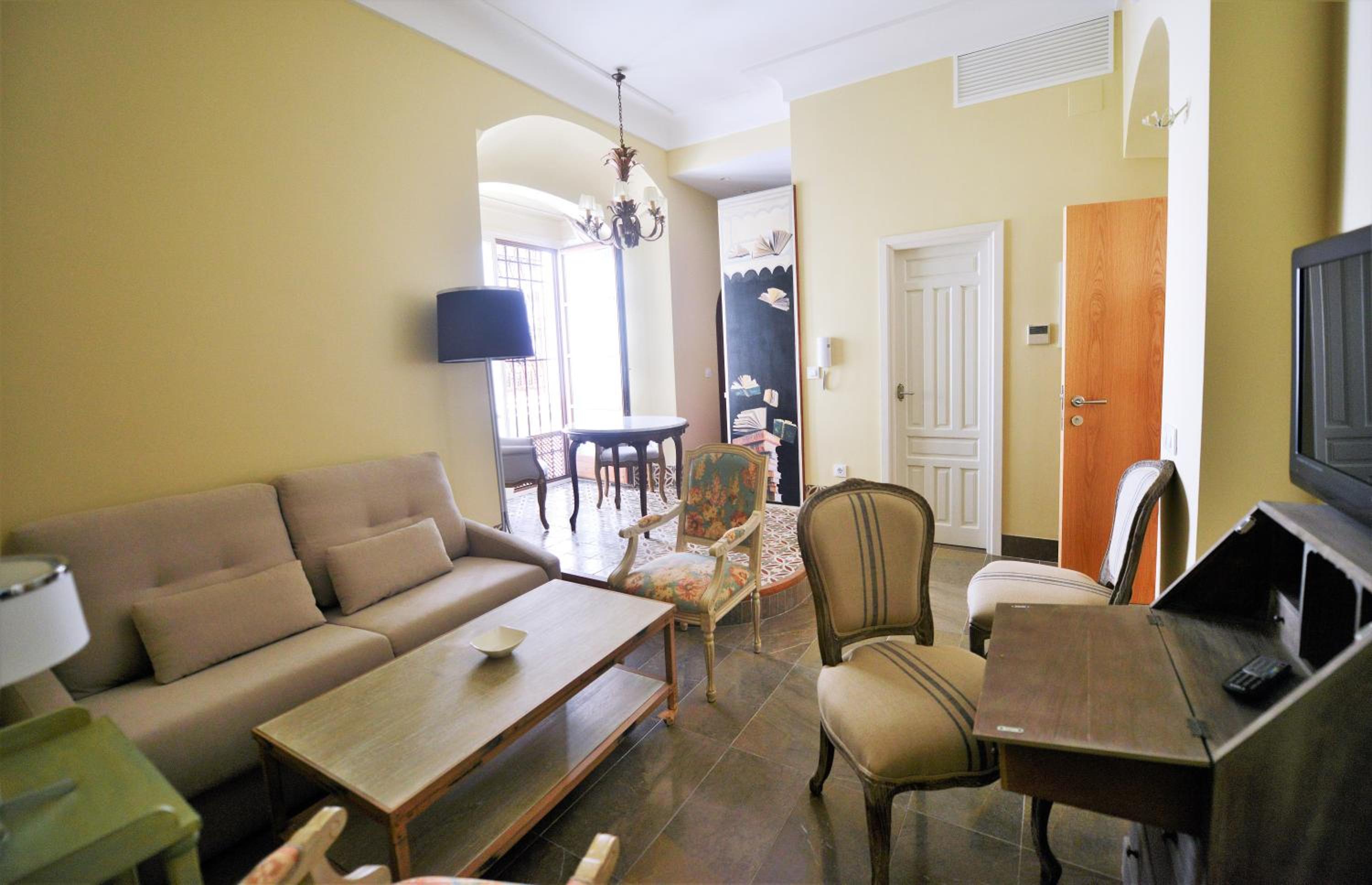 ApartaSuites Alberca Deluxe