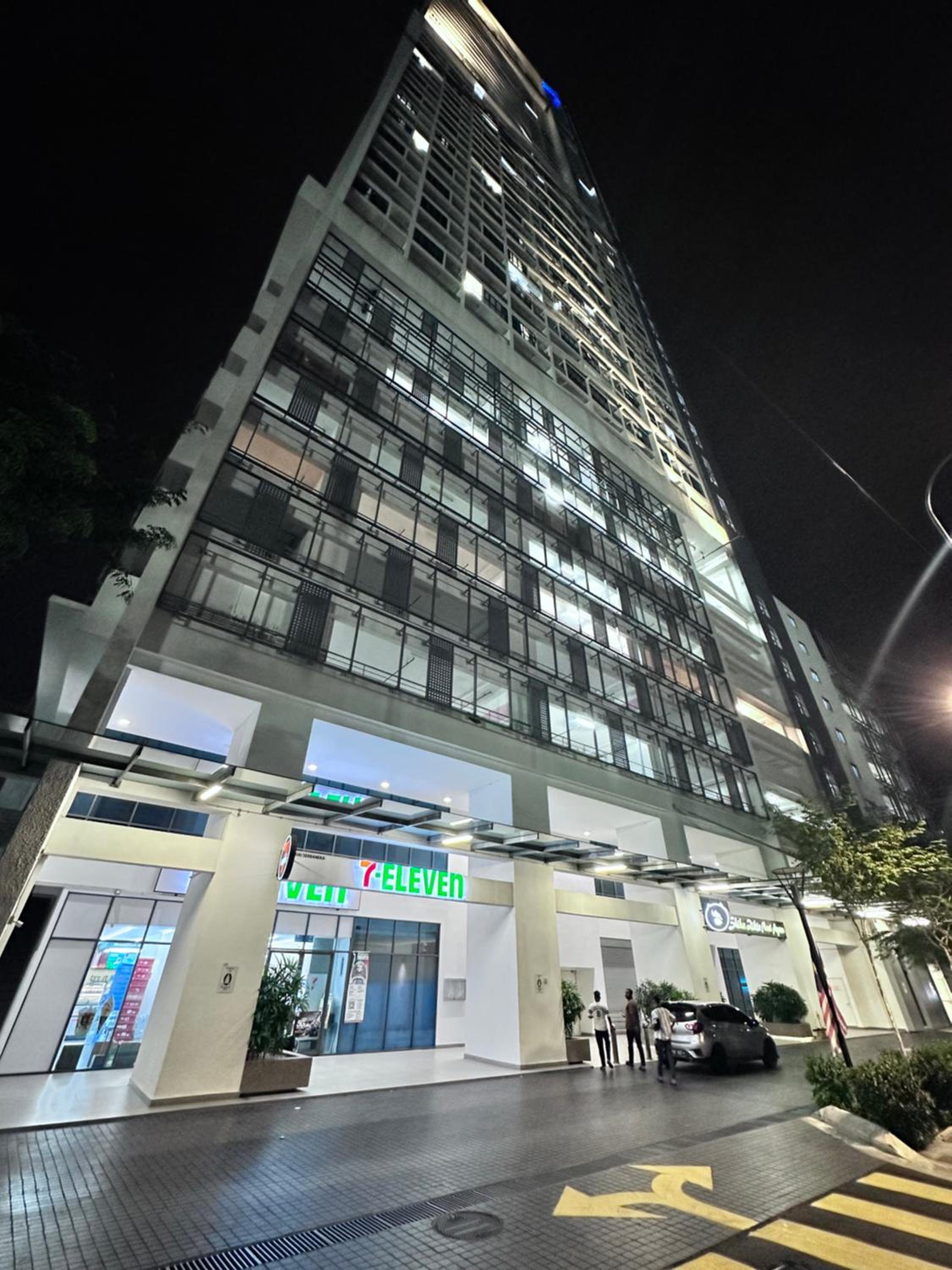 THE LUXE INFINITUM KLCC By KL MALAYSIA