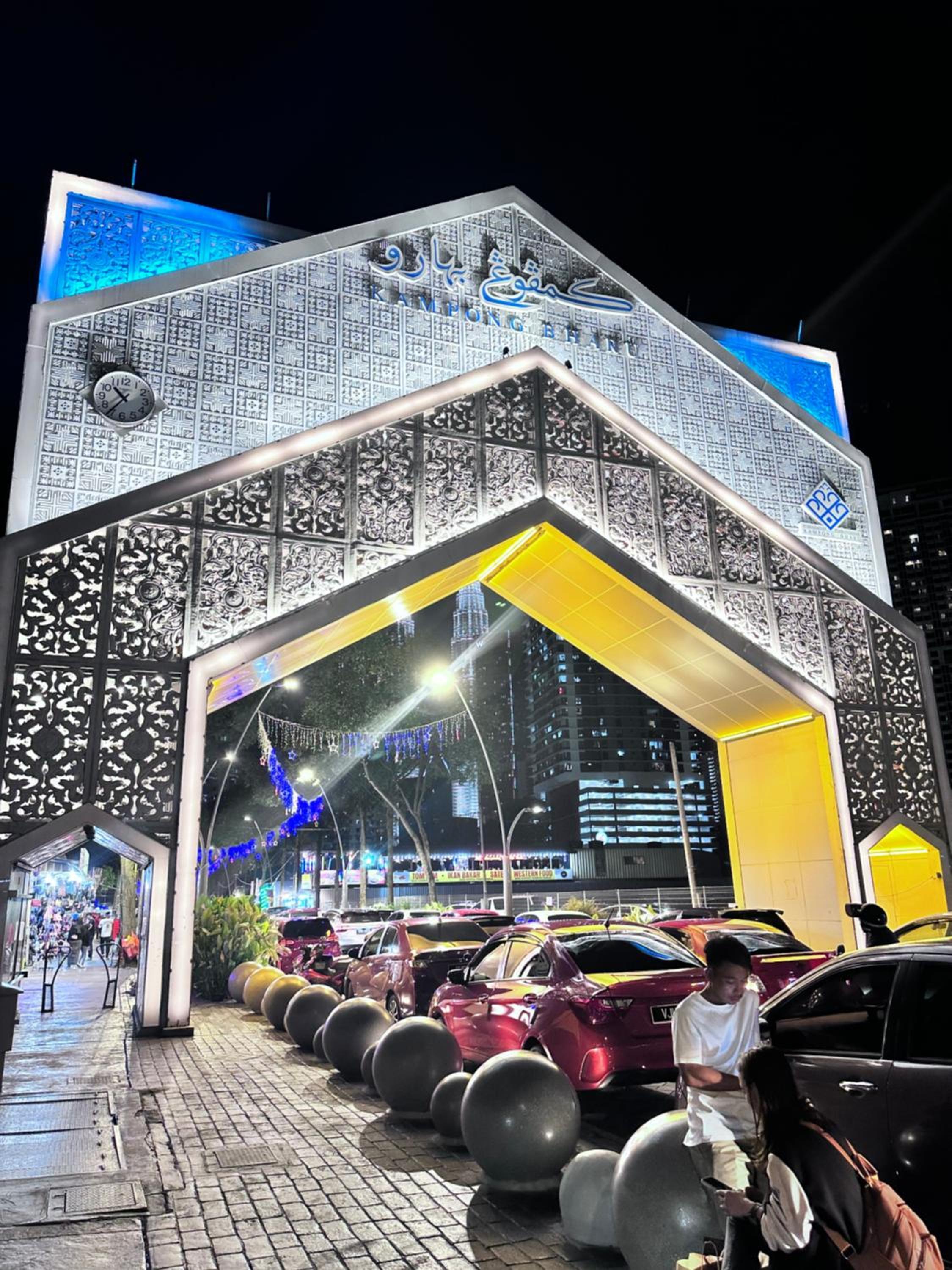 THE LUXE INFINITUM KLCC By KL MALAYSIA
