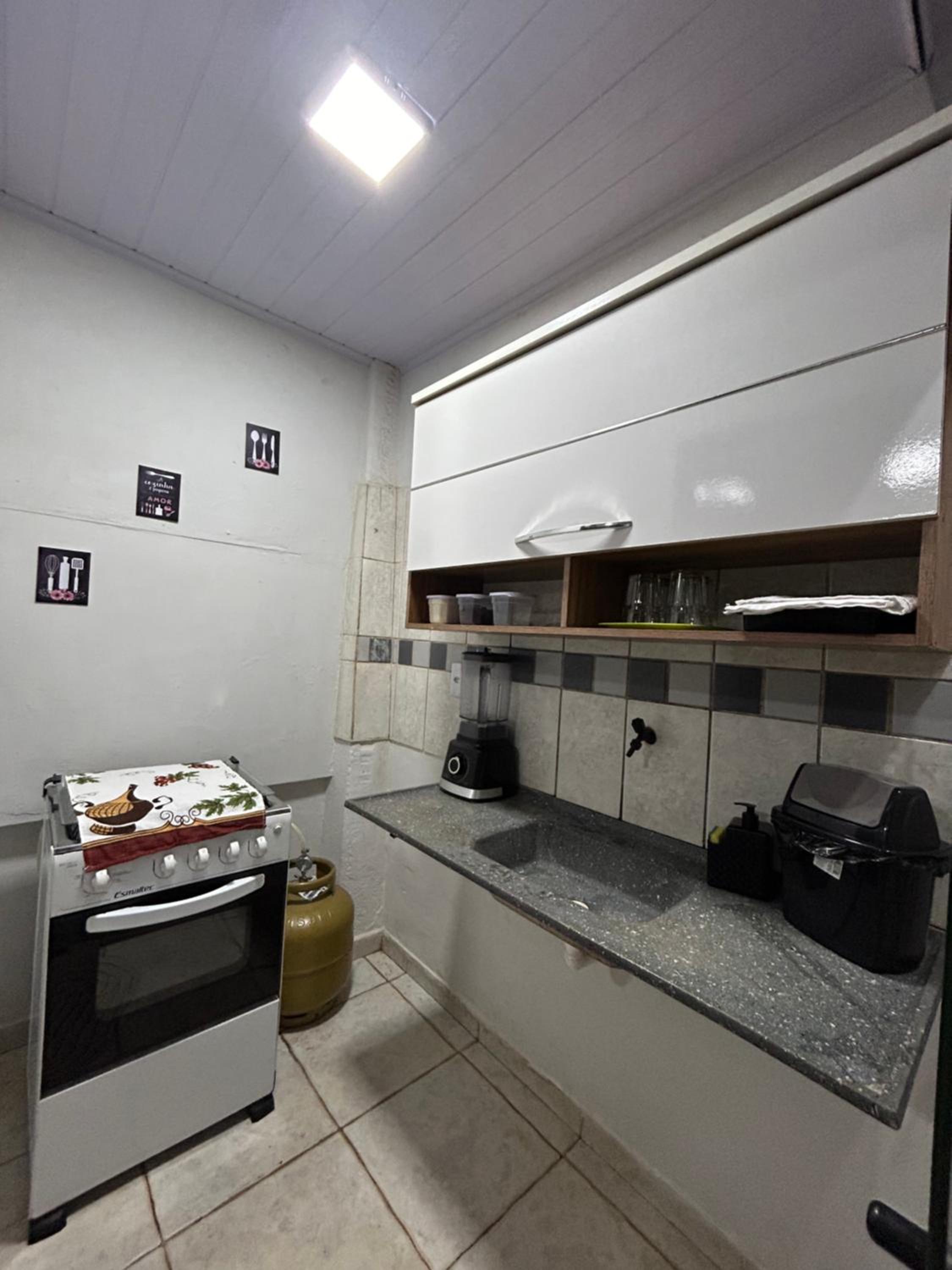 Flat Girassol 01, próximo a JK , Ifto