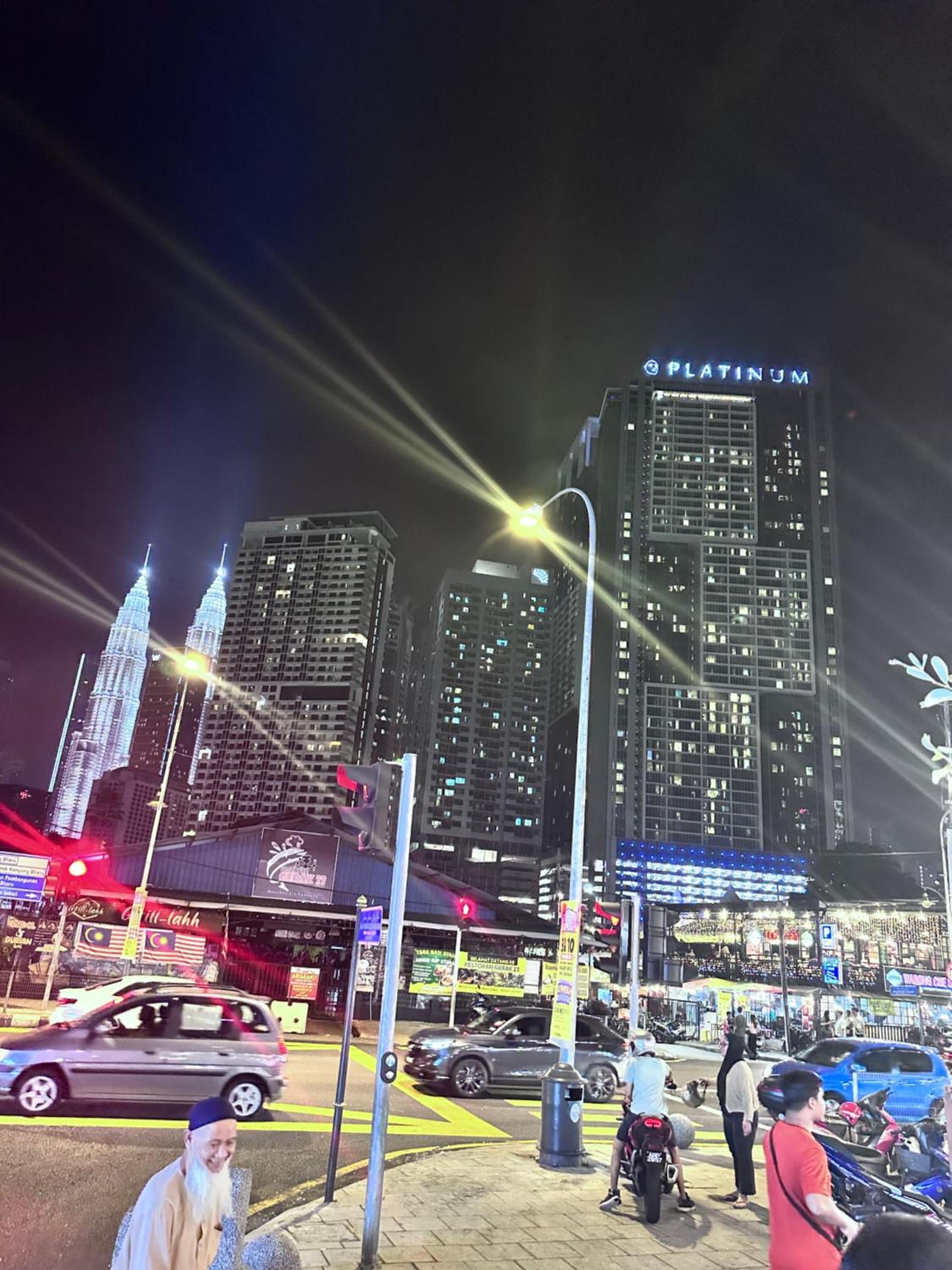 THE LUXE INFINITUM KLCC By KL MALAYSIA