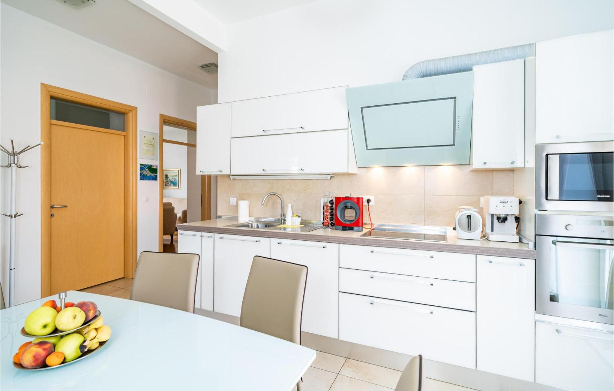 2 Bedroom Nice Apartment In Dubrovnik